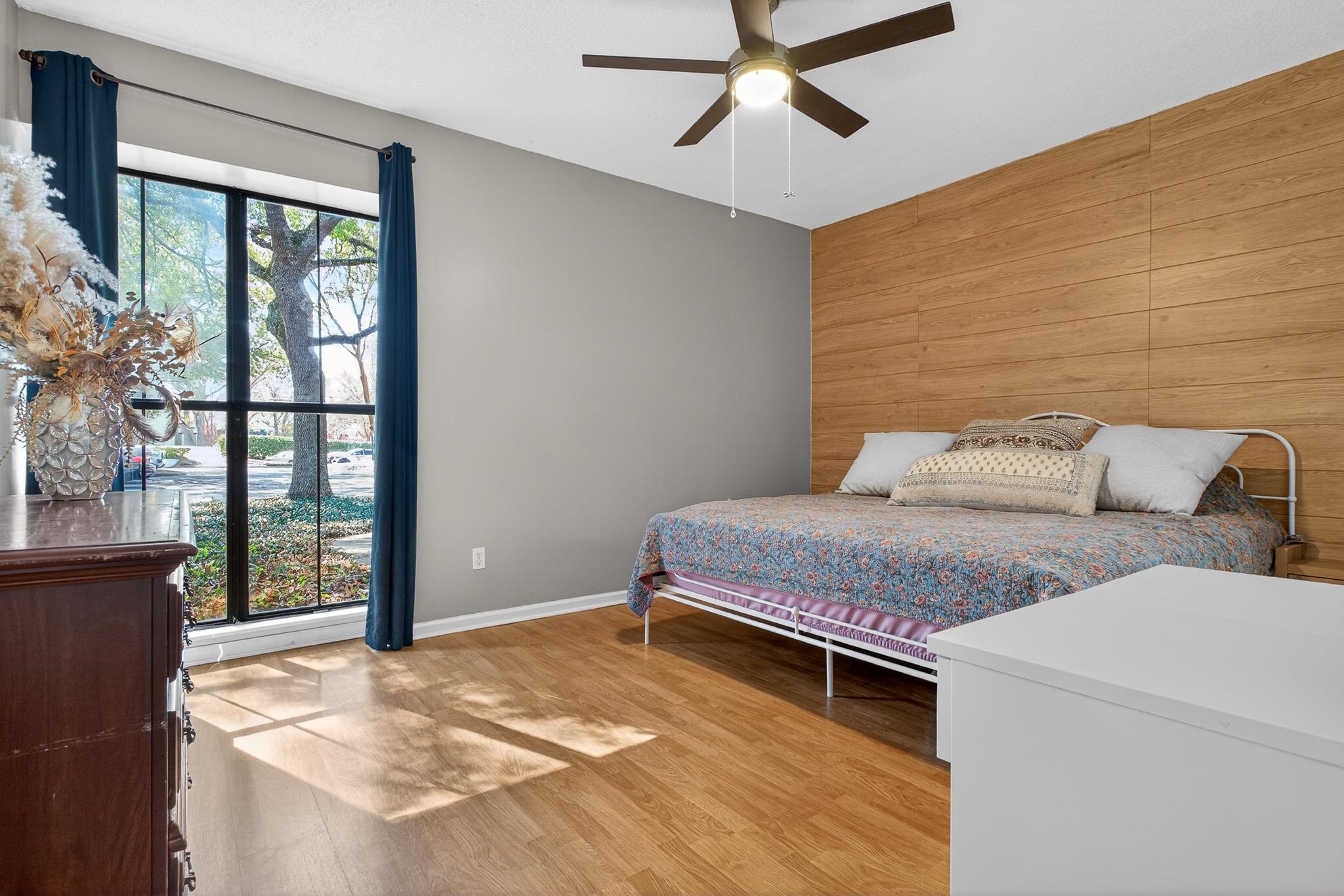 2305 Wood Hill Pl Unit: 2305