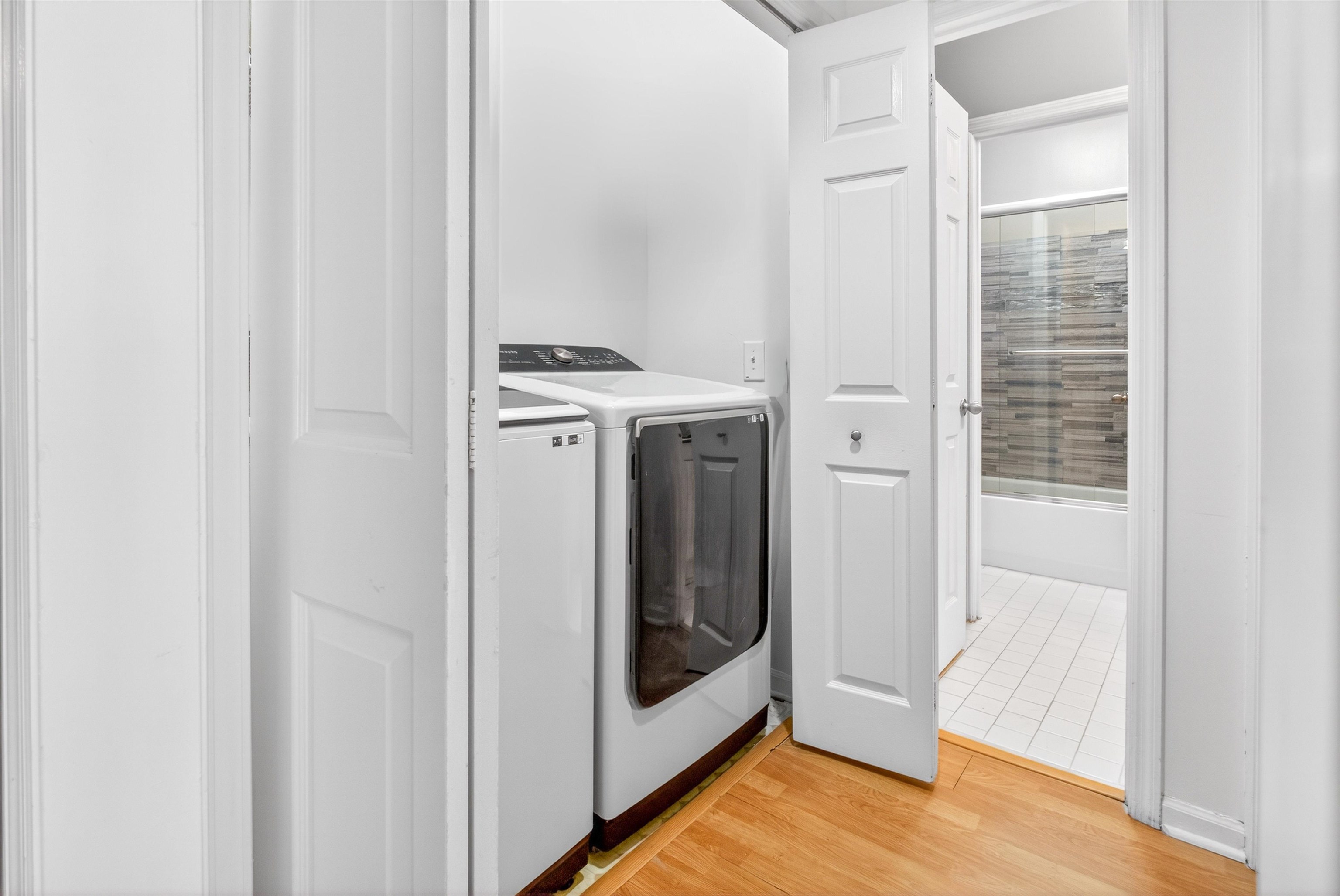 2305 Wood Hill Pl Unit: 2305