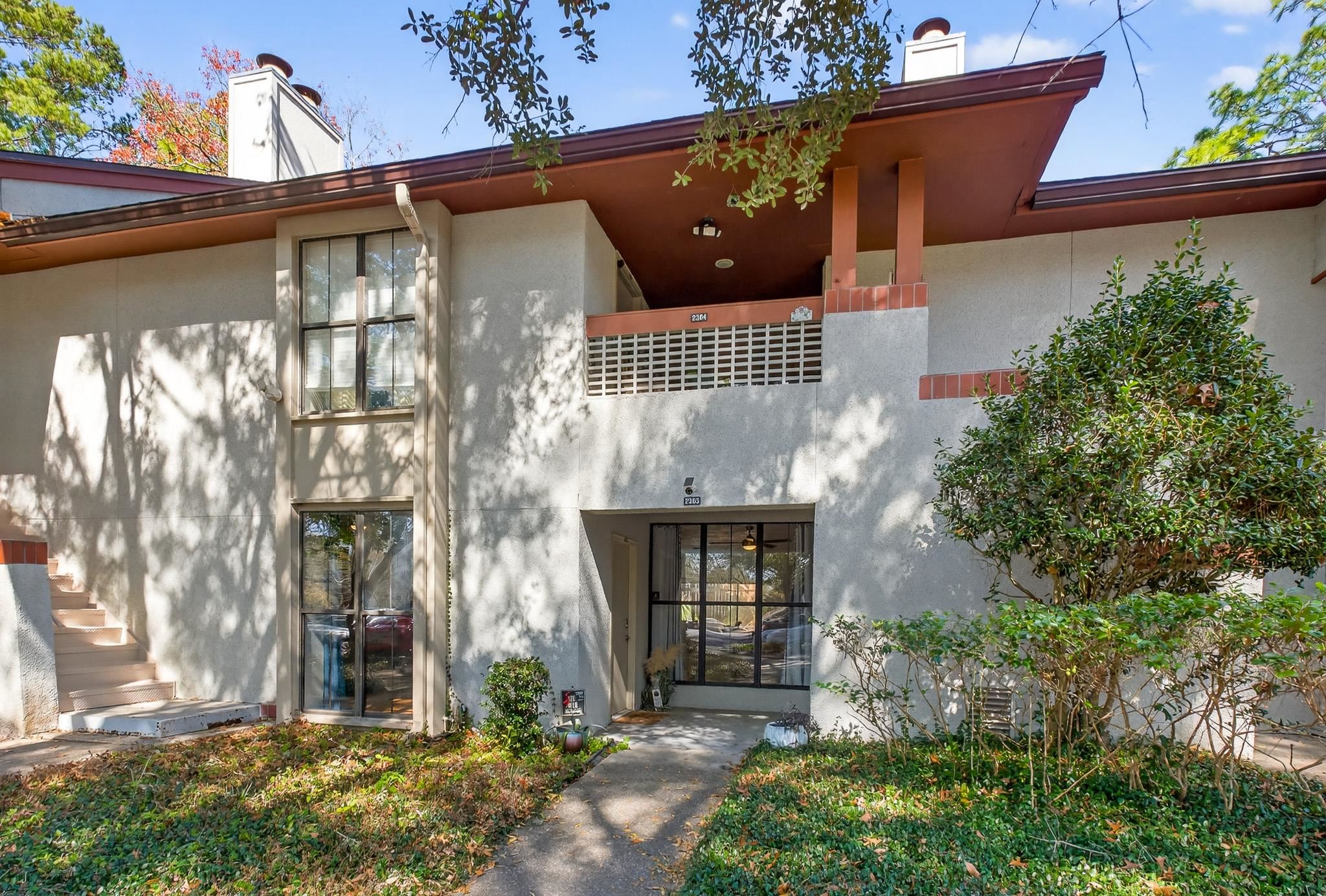 2305 Wood Hill Pl Unit: 2305