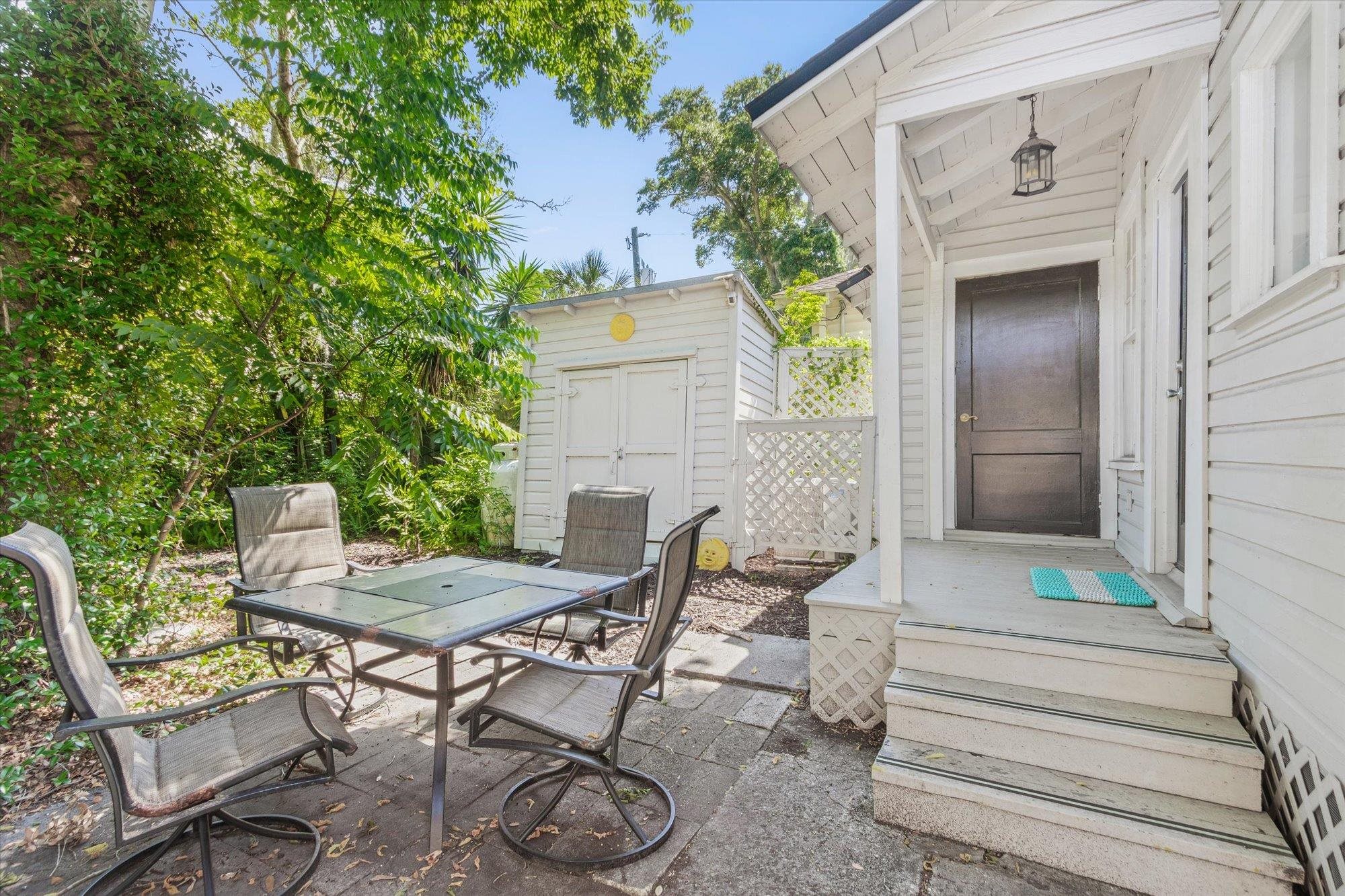 54 Grove Avenue