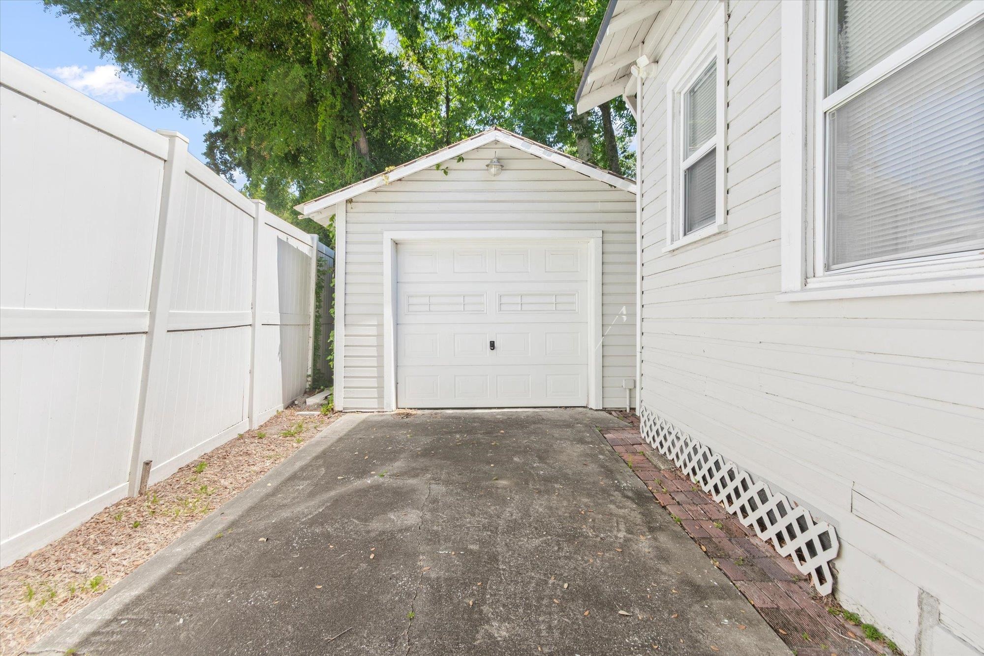 54 Grove Avenue