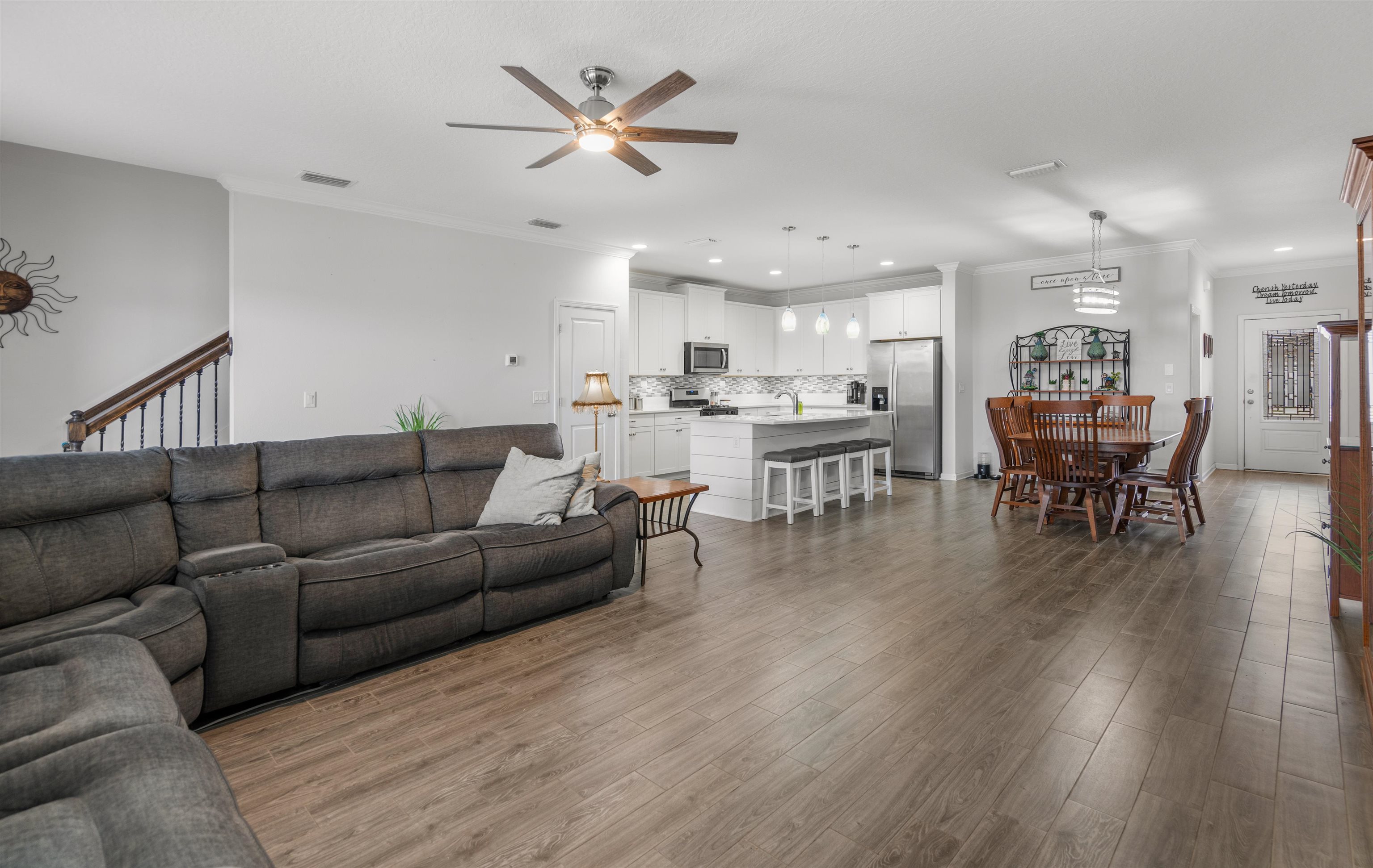 56 Leeward Island Dr