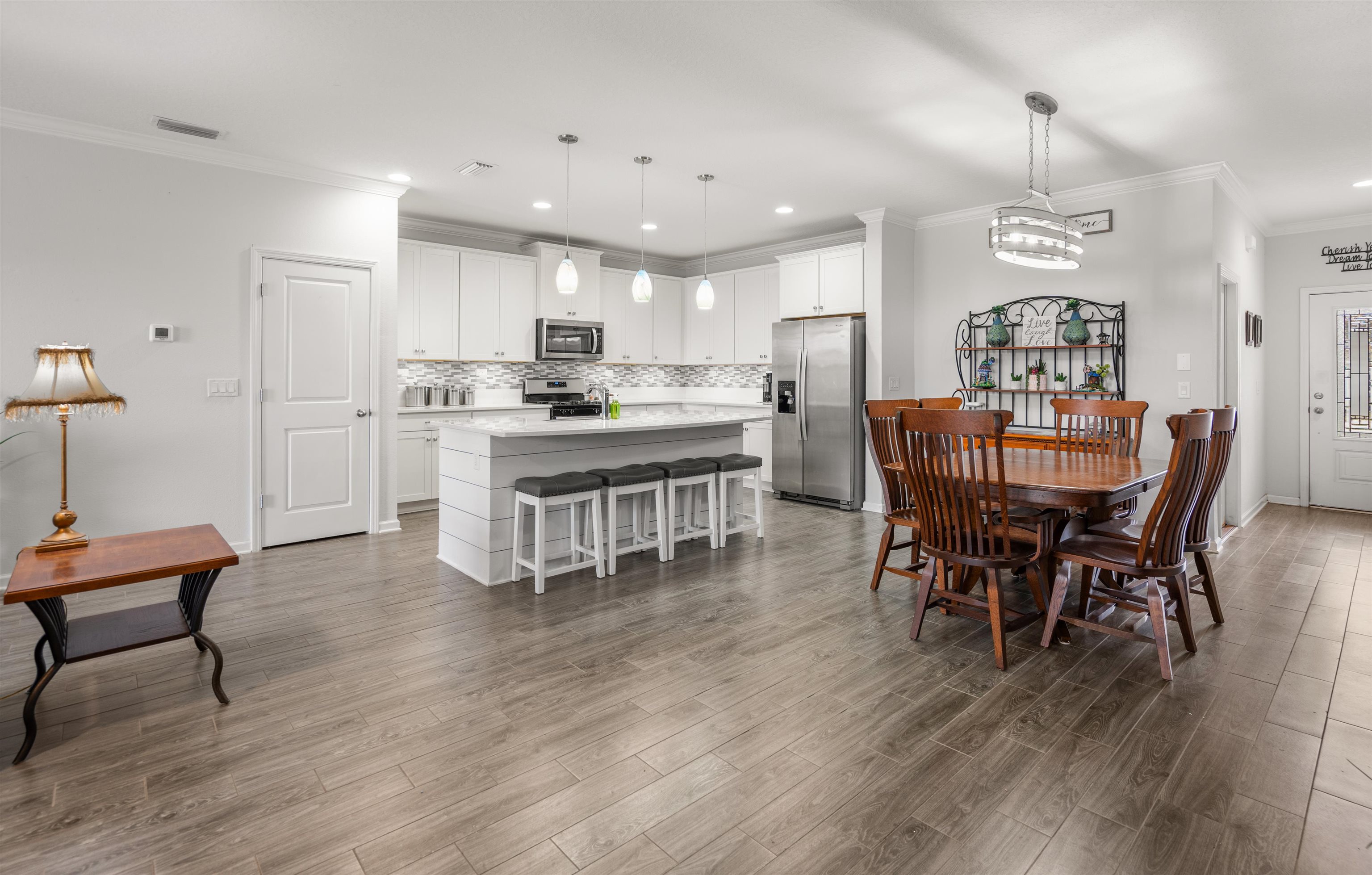 56 Leeward Island Dr