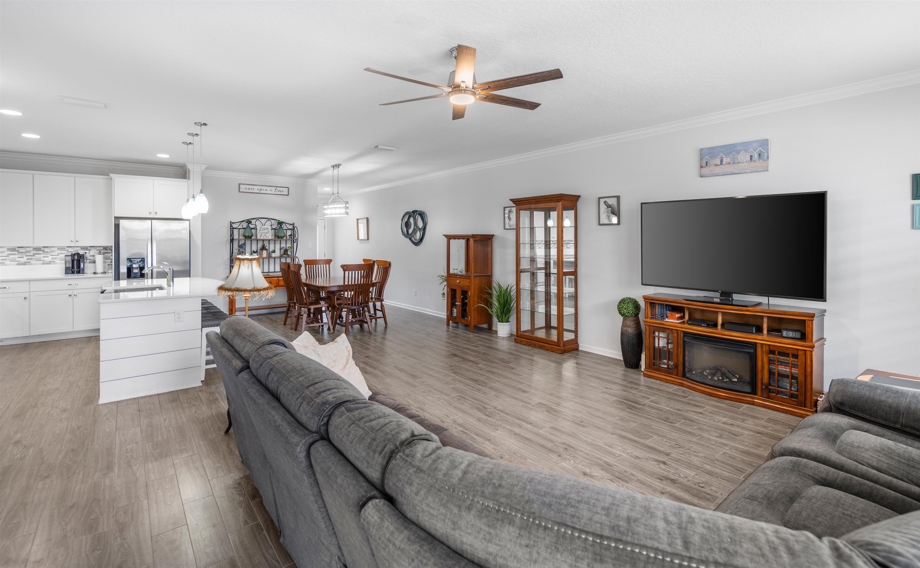 56 Leeward Island Dr