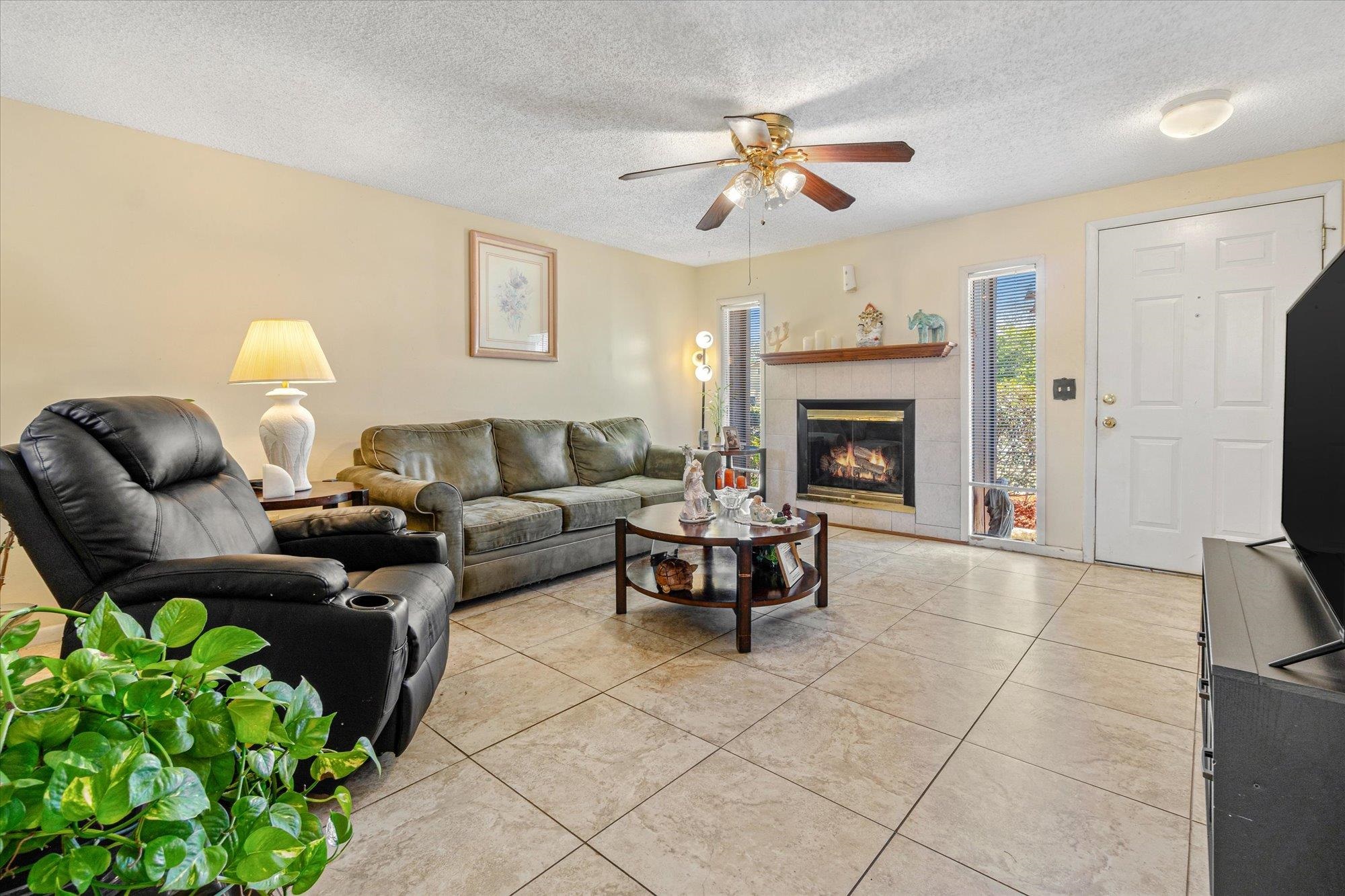 322 Palmwood Ct