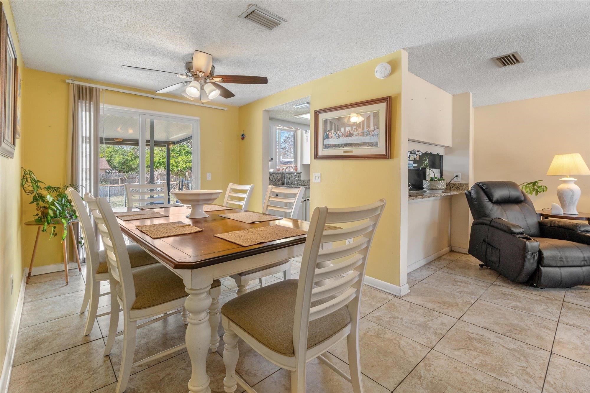 322 Palmwood Ct