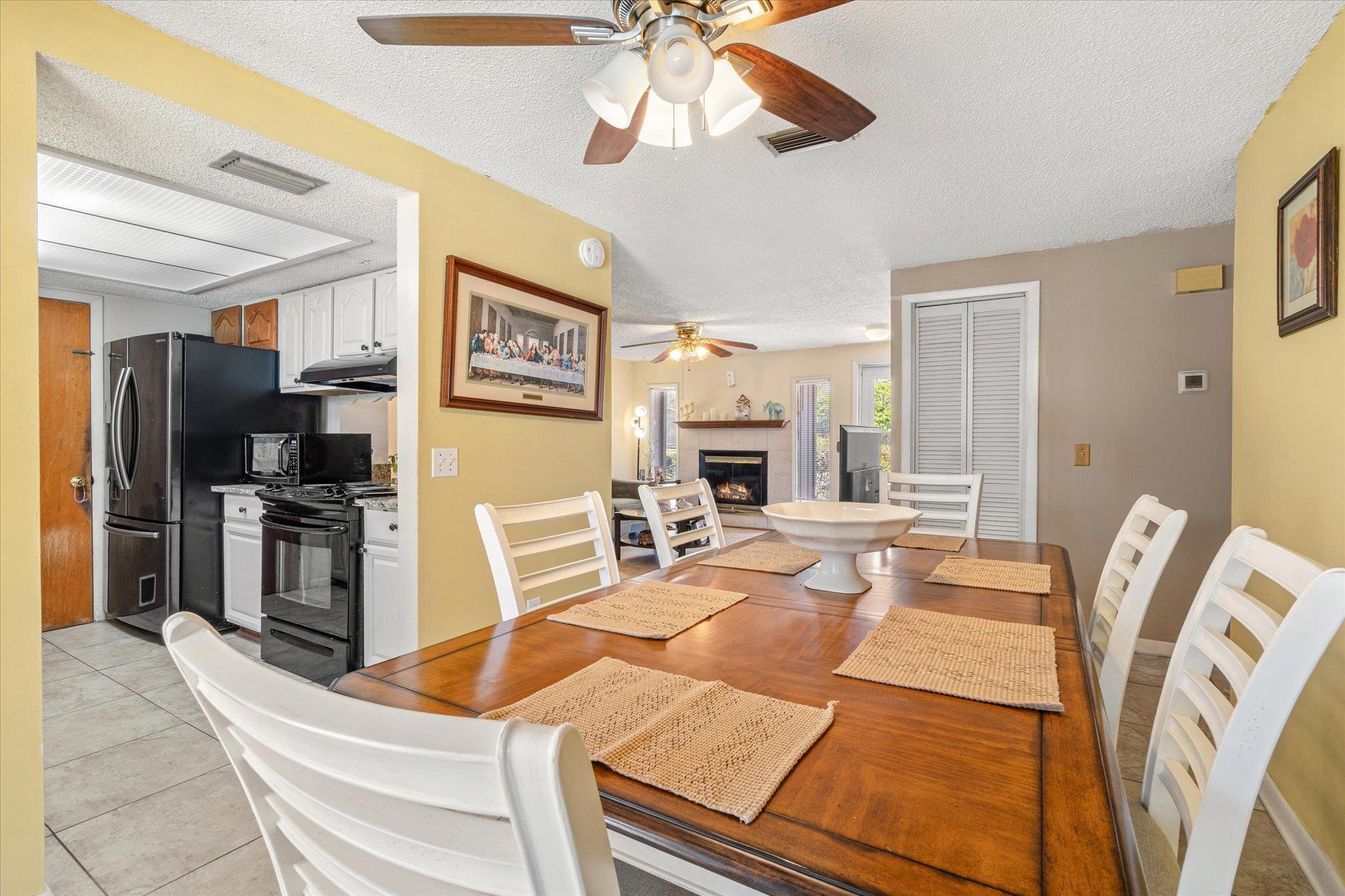 322 Palmwood Ct