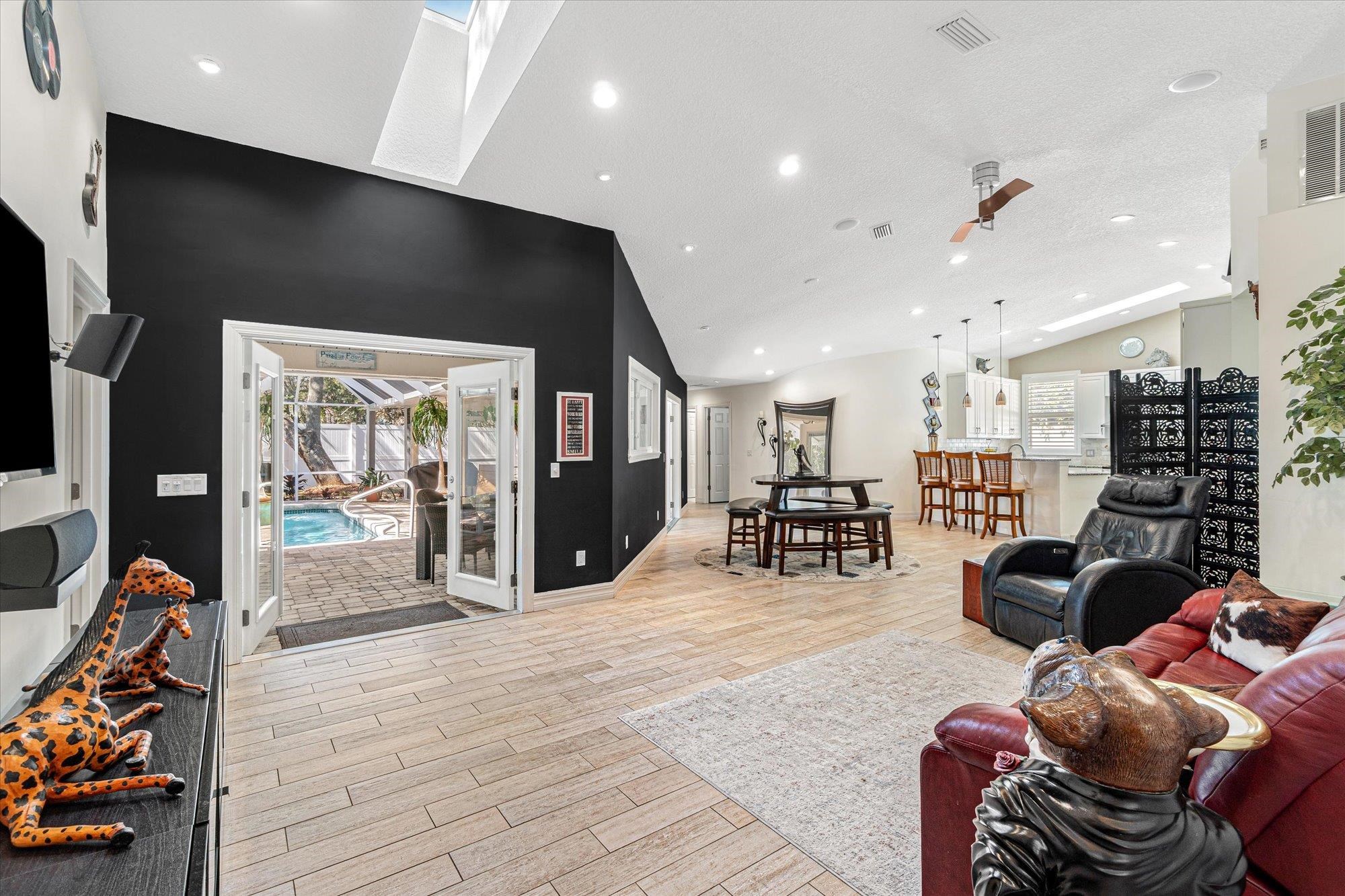 19 Sunfish Dr