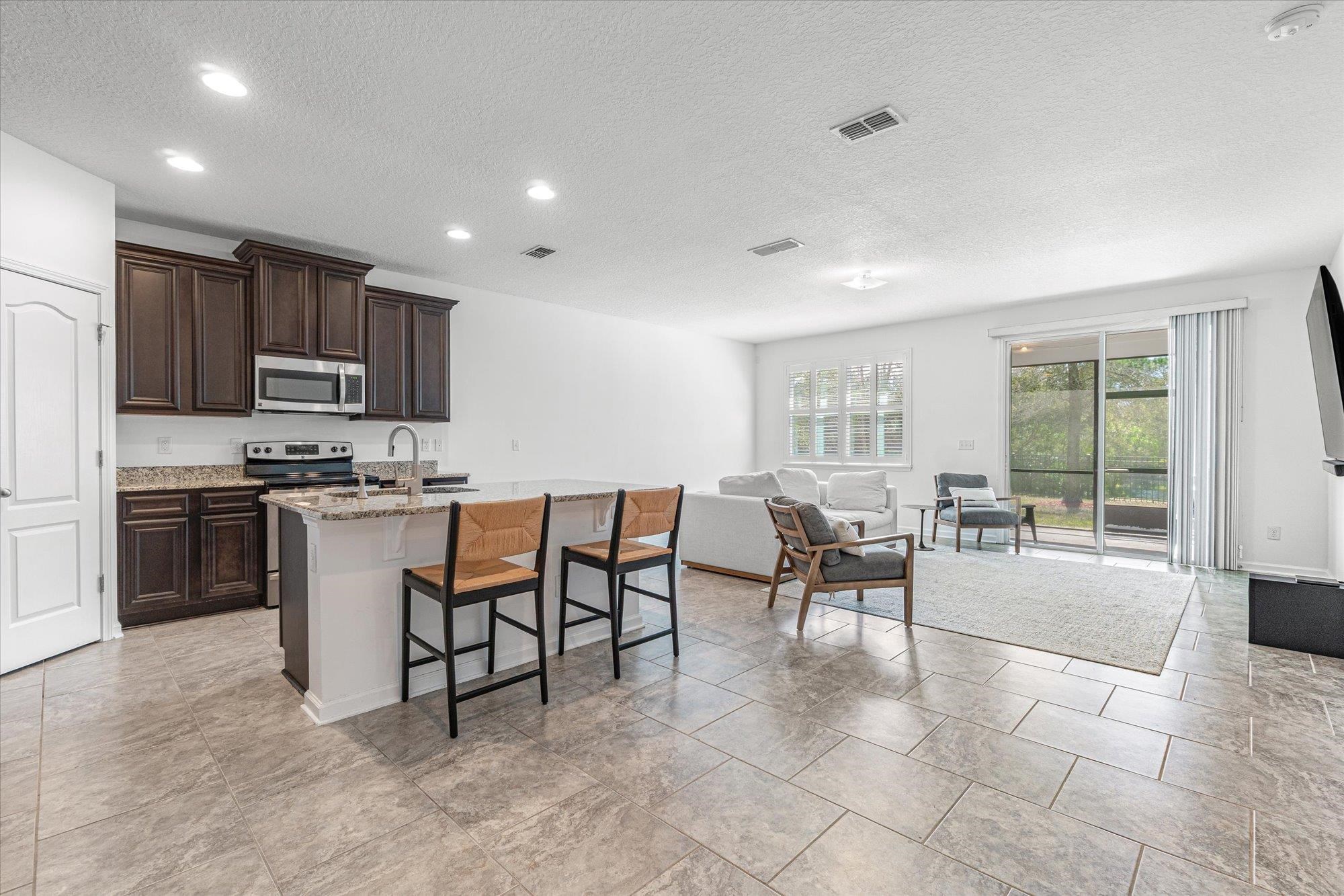 165 Plaza Del Rio Dr