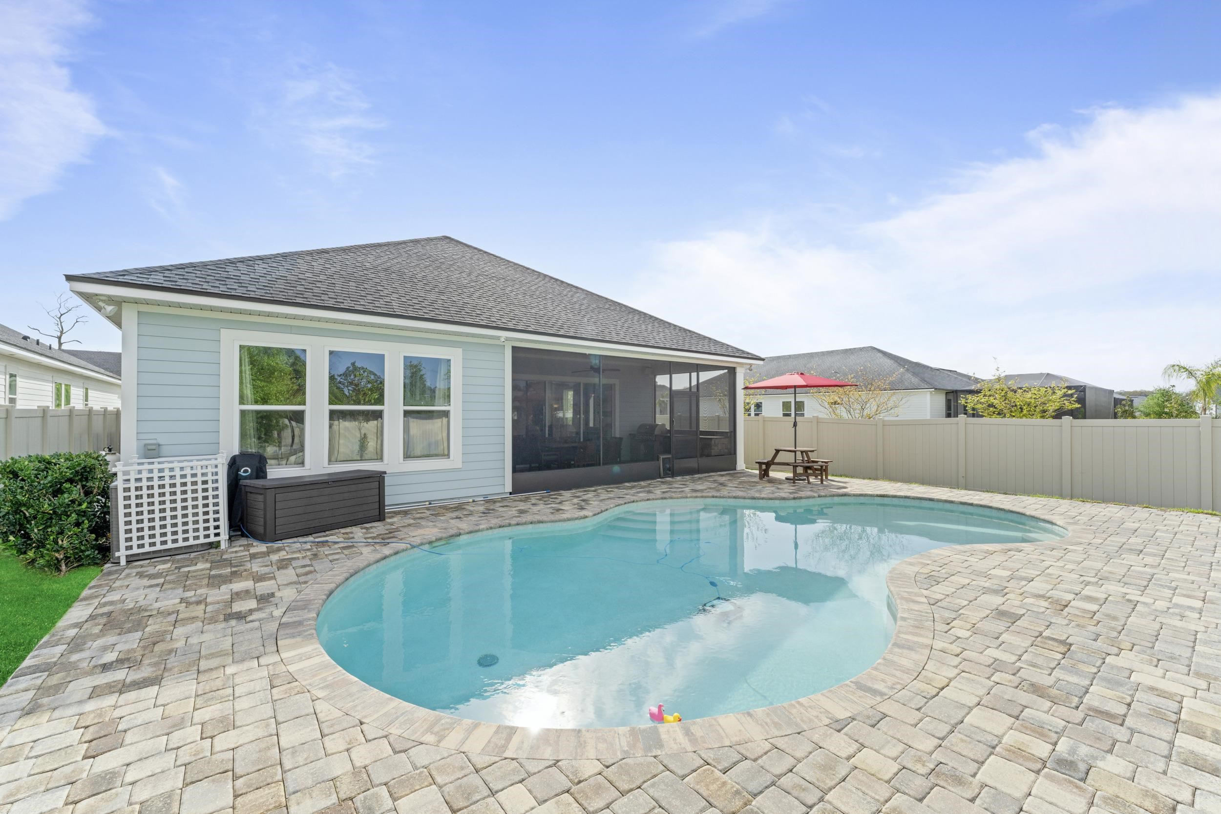 380 Maralinda Dr