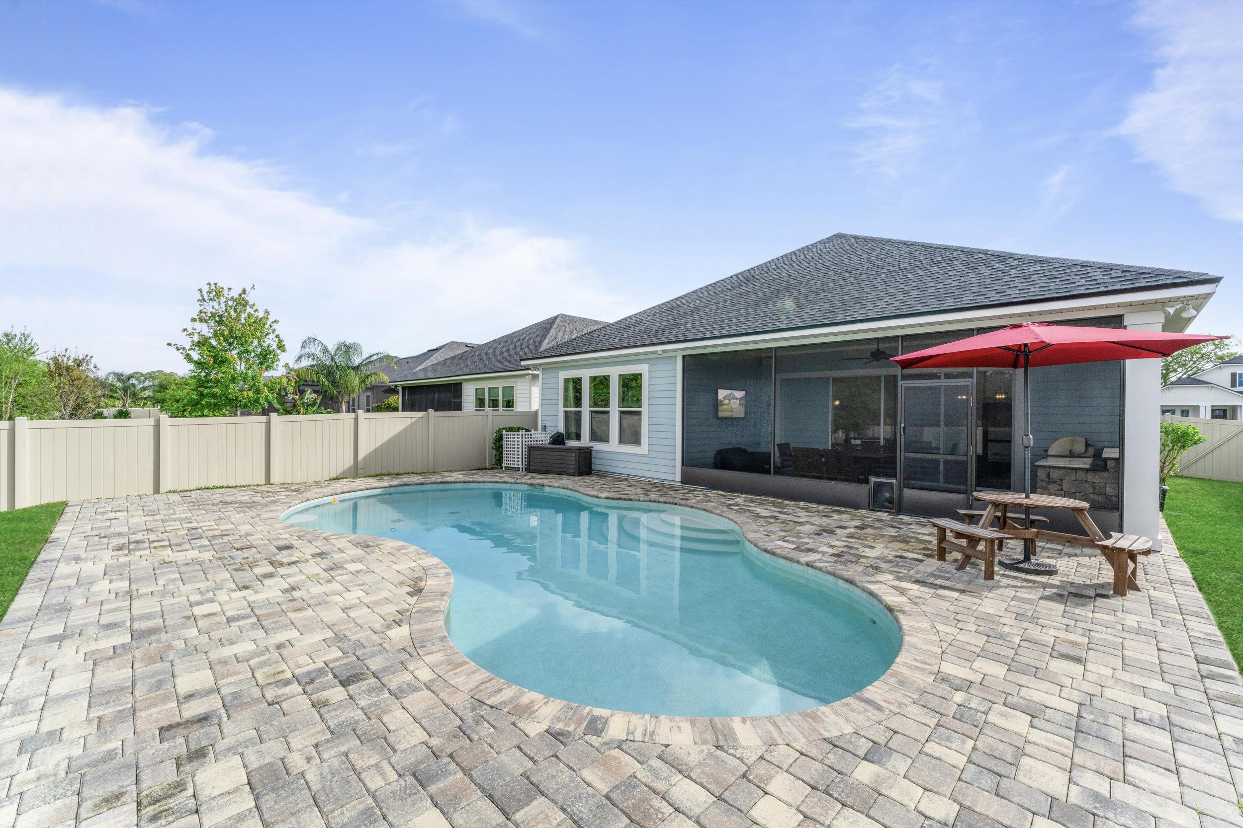 380 Maralinda Dr