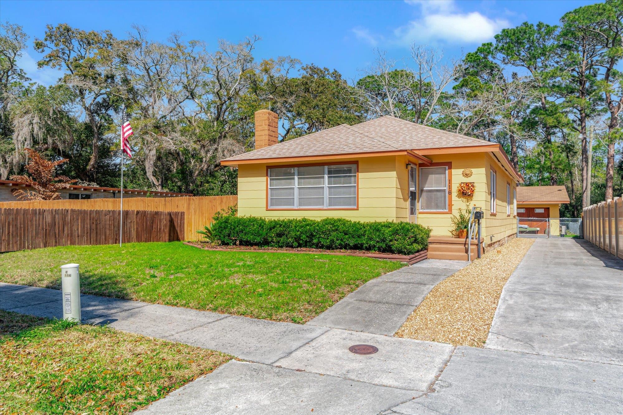 116 Colon Avenue