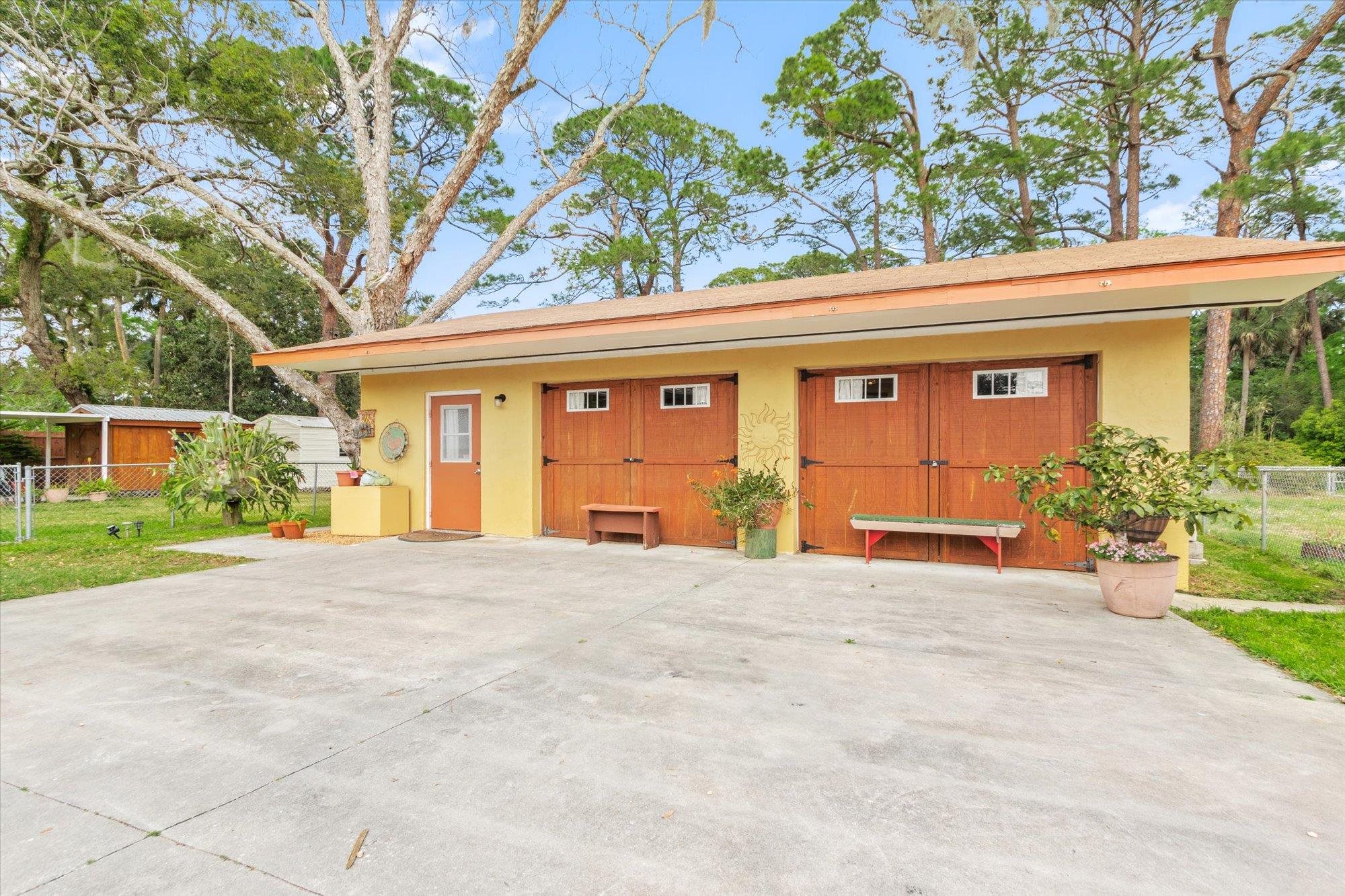 116 Colon Avenue