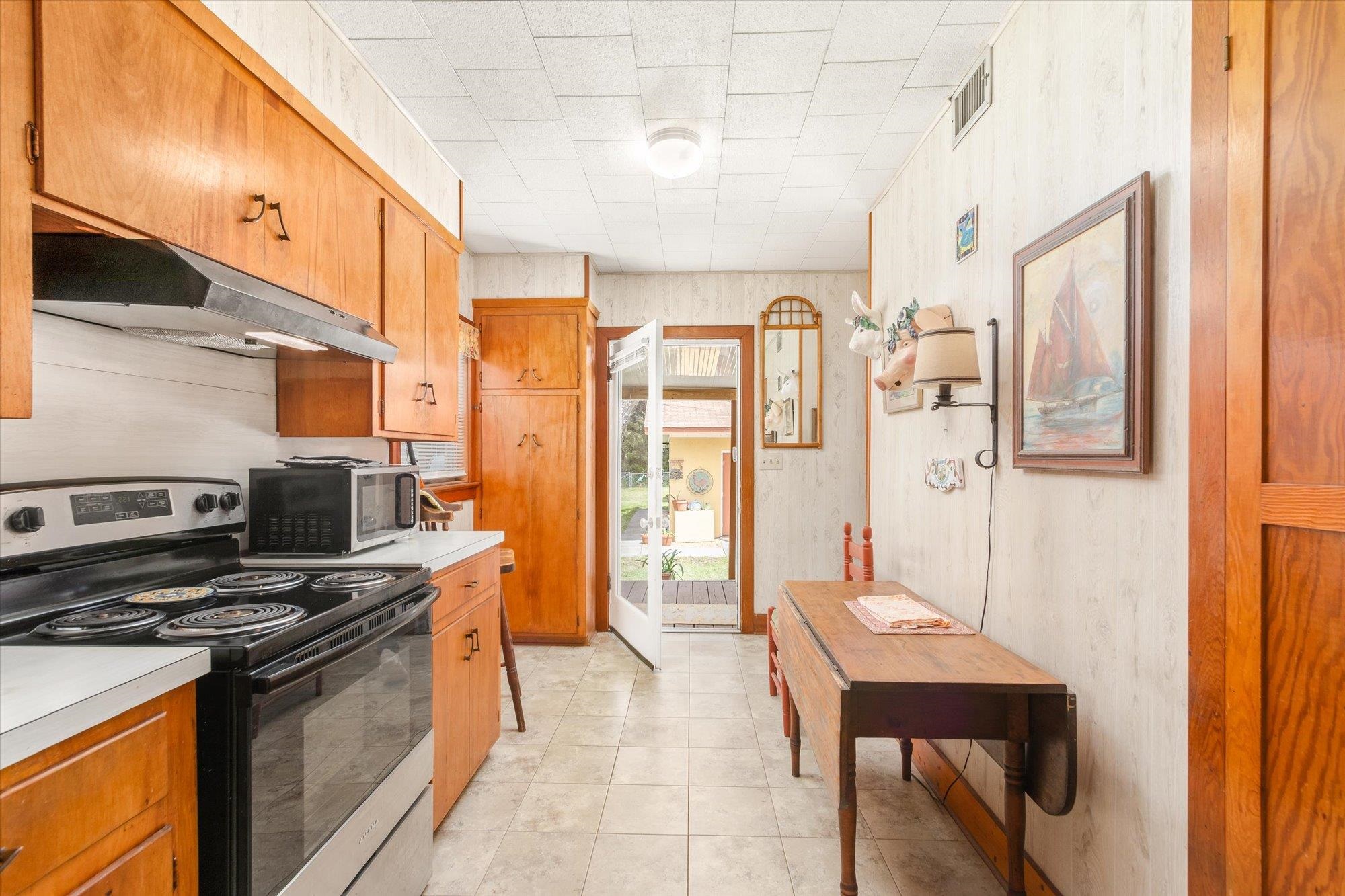 116 Colon Avenue