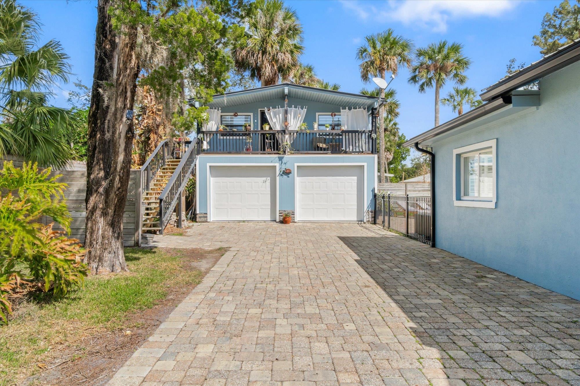 256 S Matanzas Blvd