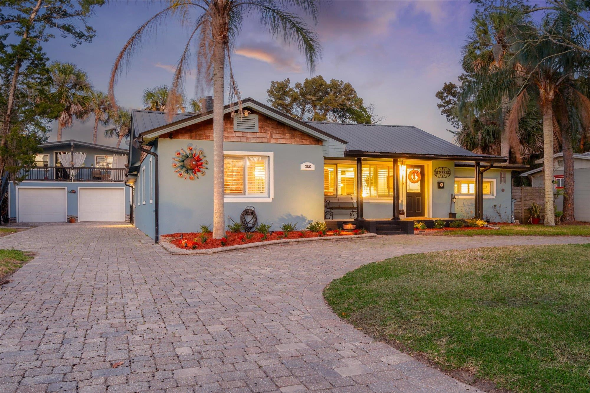256 S Matanzas Blvd