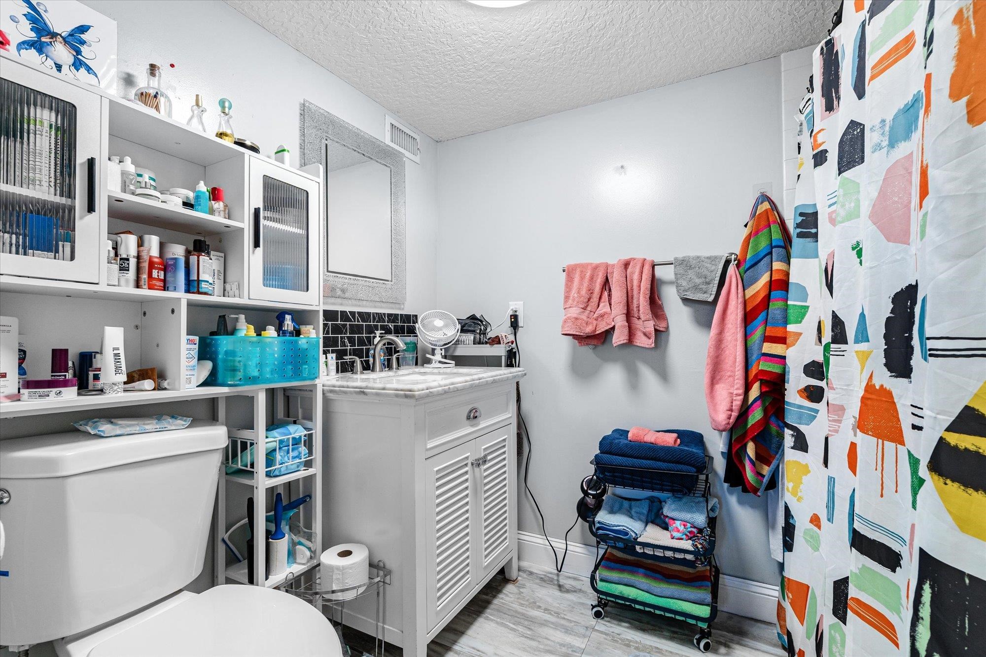 256 S Matanzas Blvd