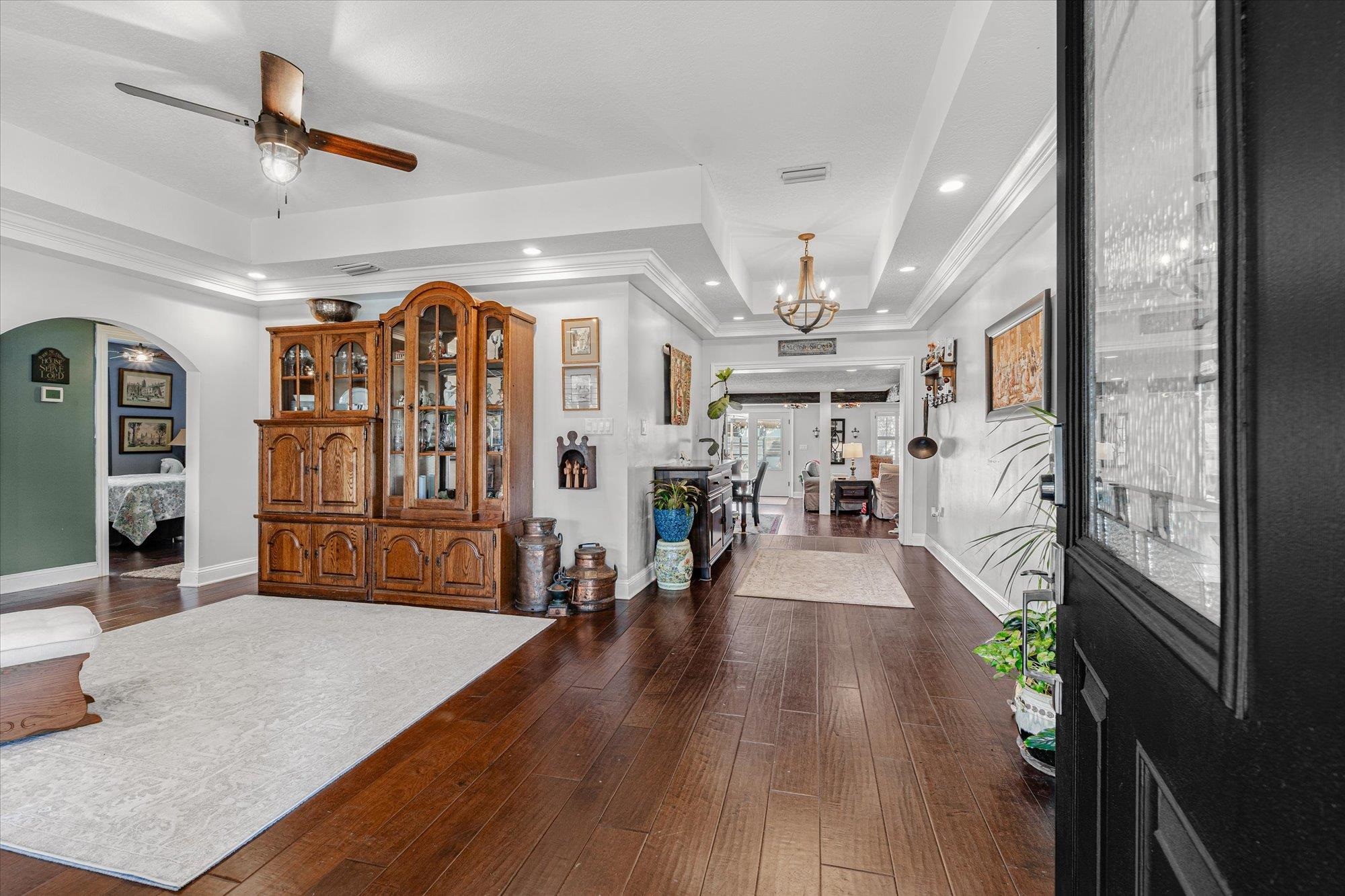 256 S Matanzas Blvd