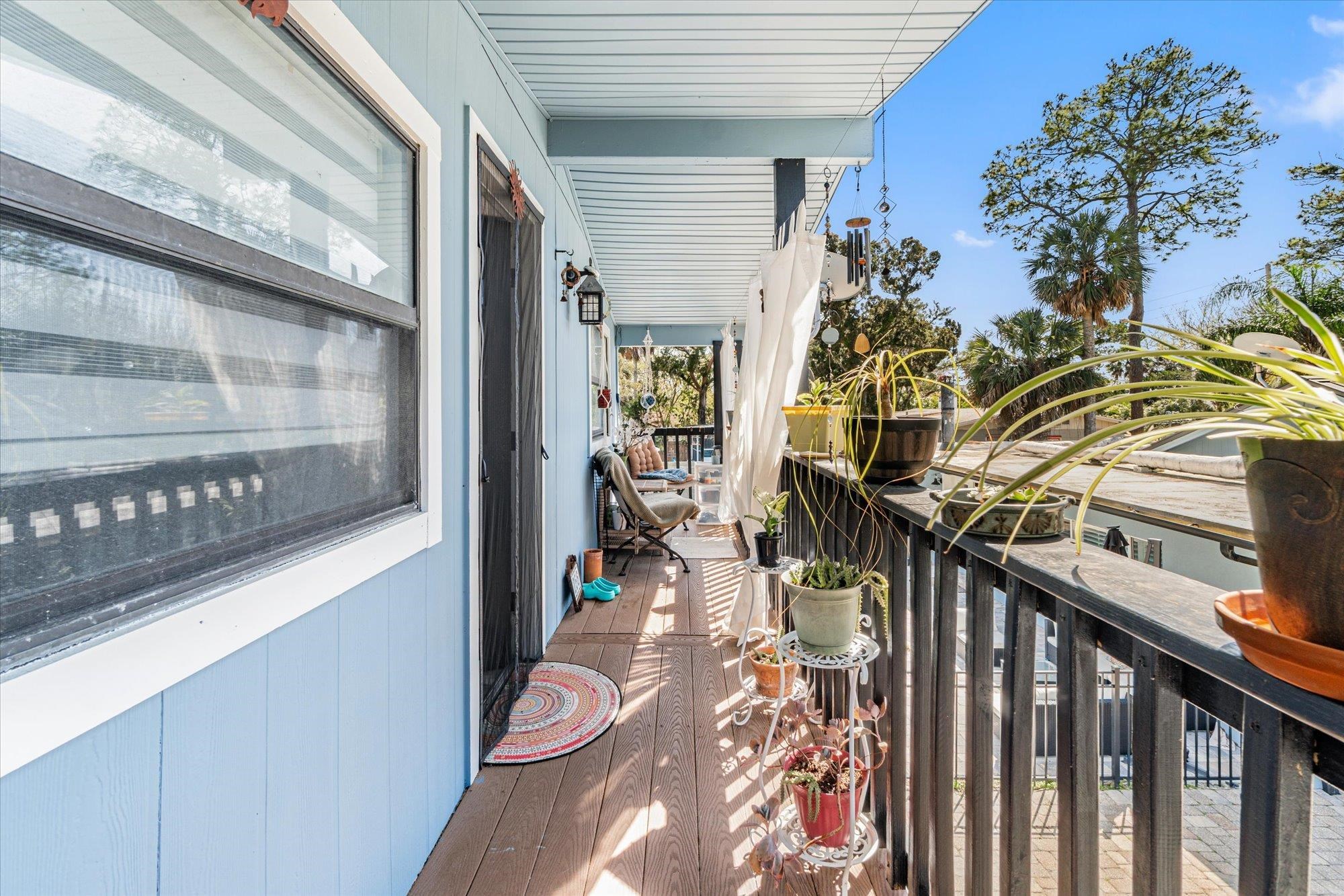 256 S Matanzas Blvd