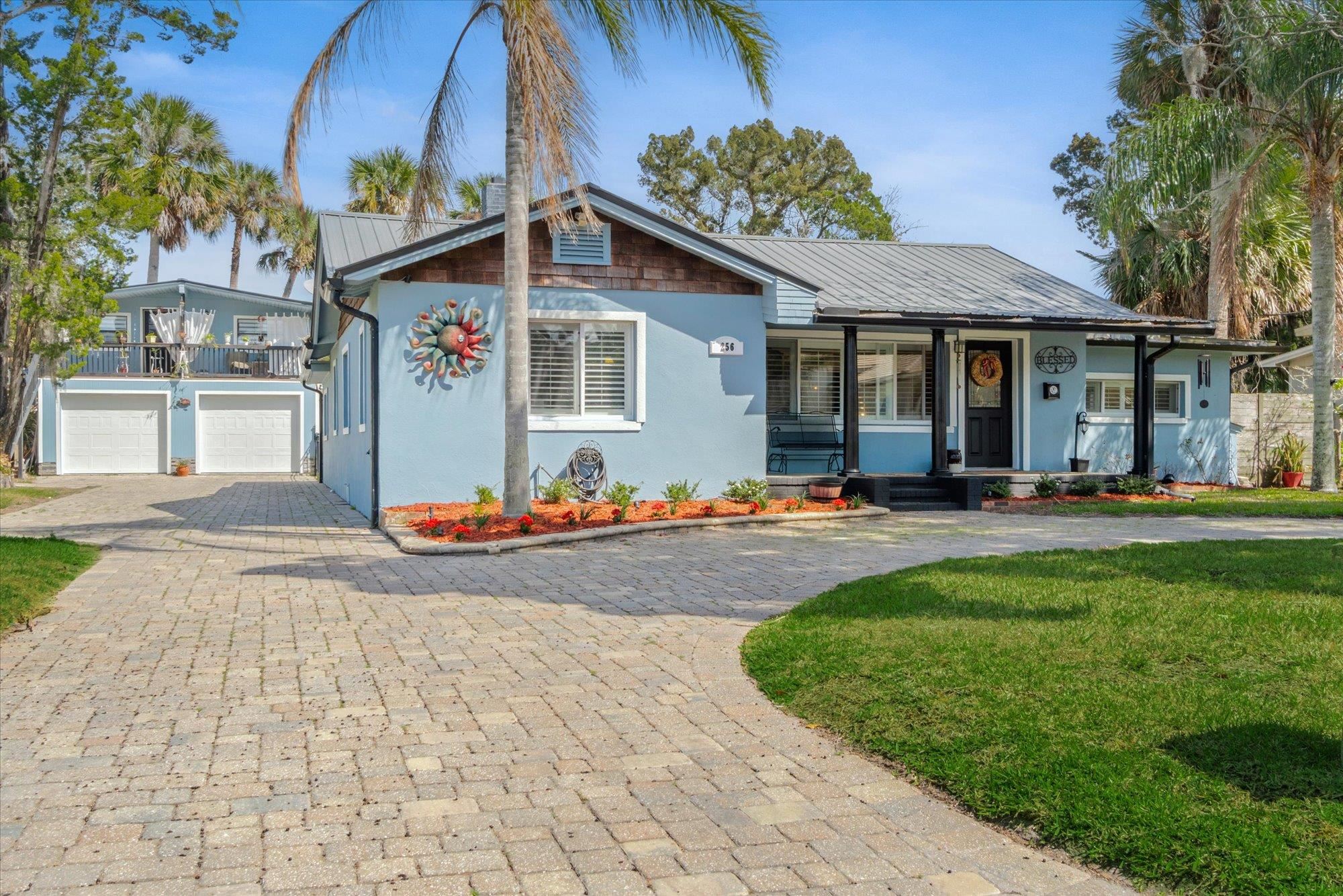 256 S Matanzas Blvd