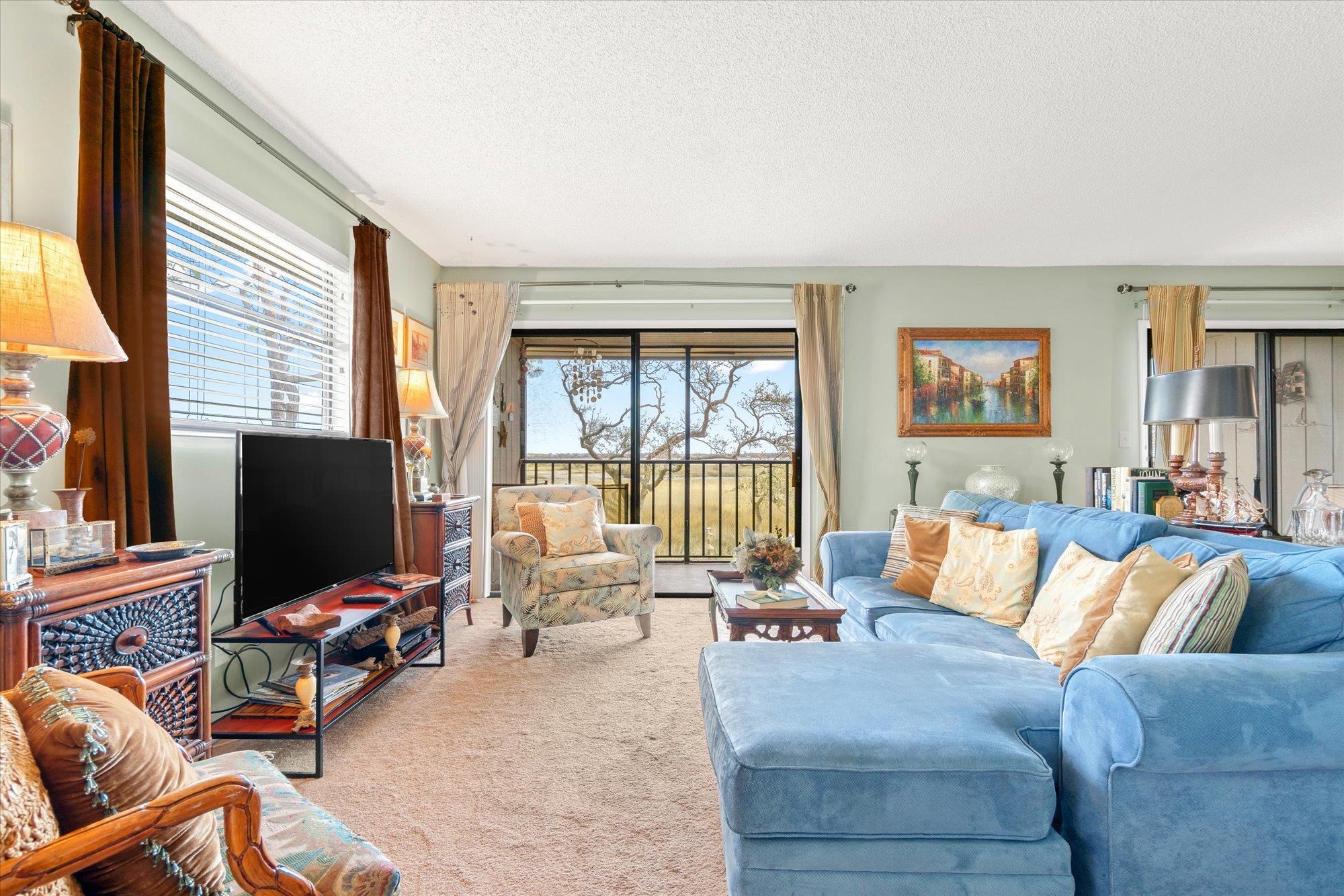 34 Veronese Ct