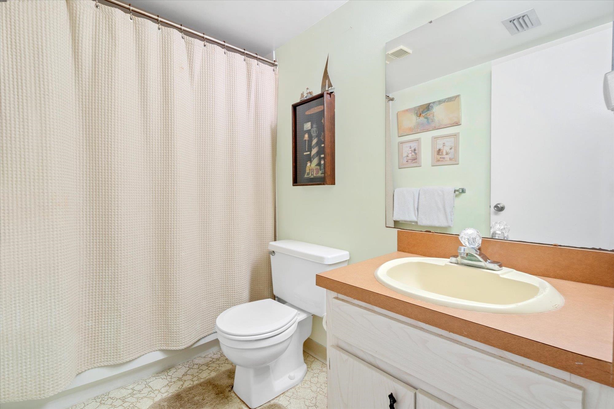 34 Veronese Ct