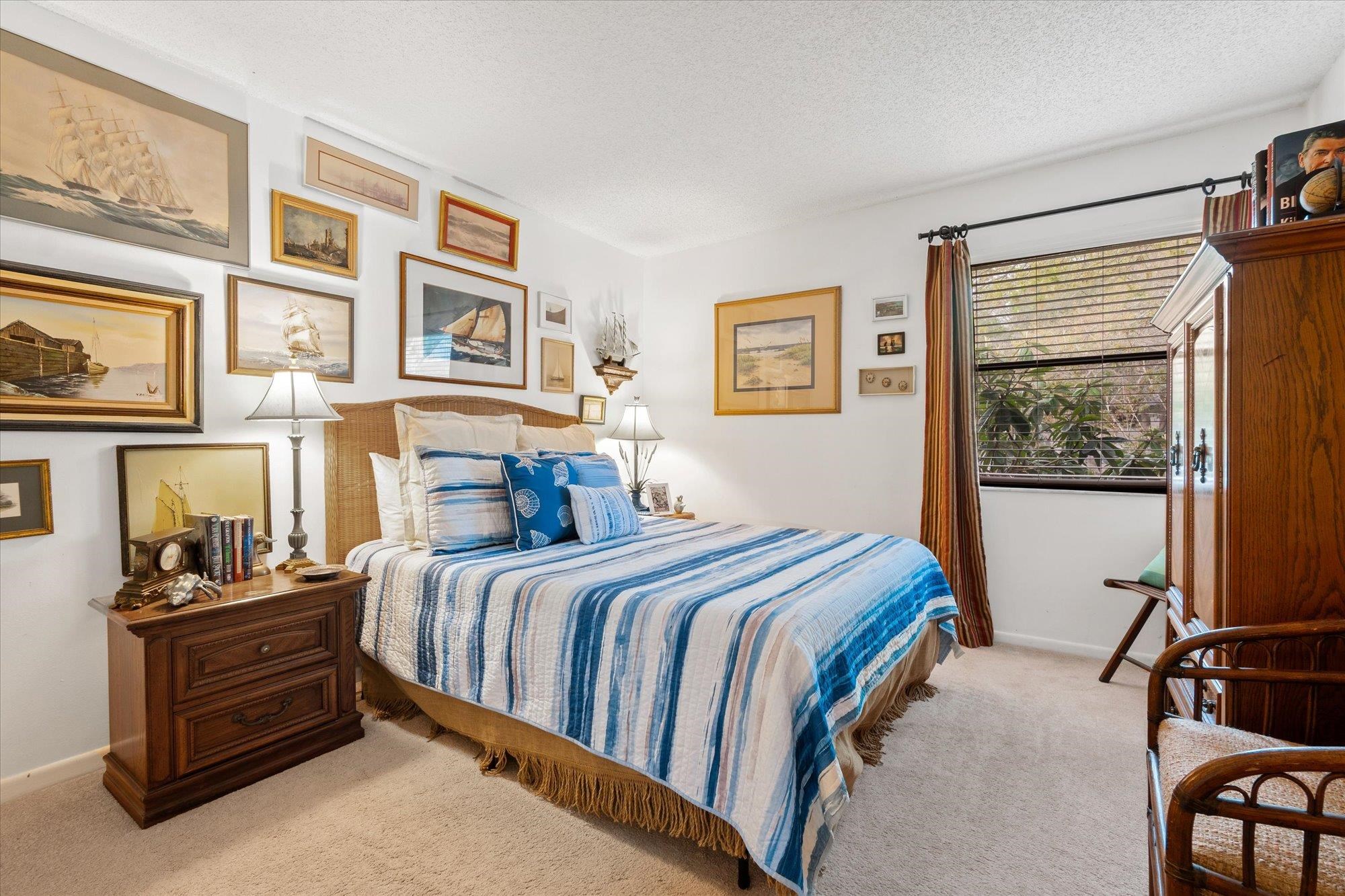 34 Veronese Ct
