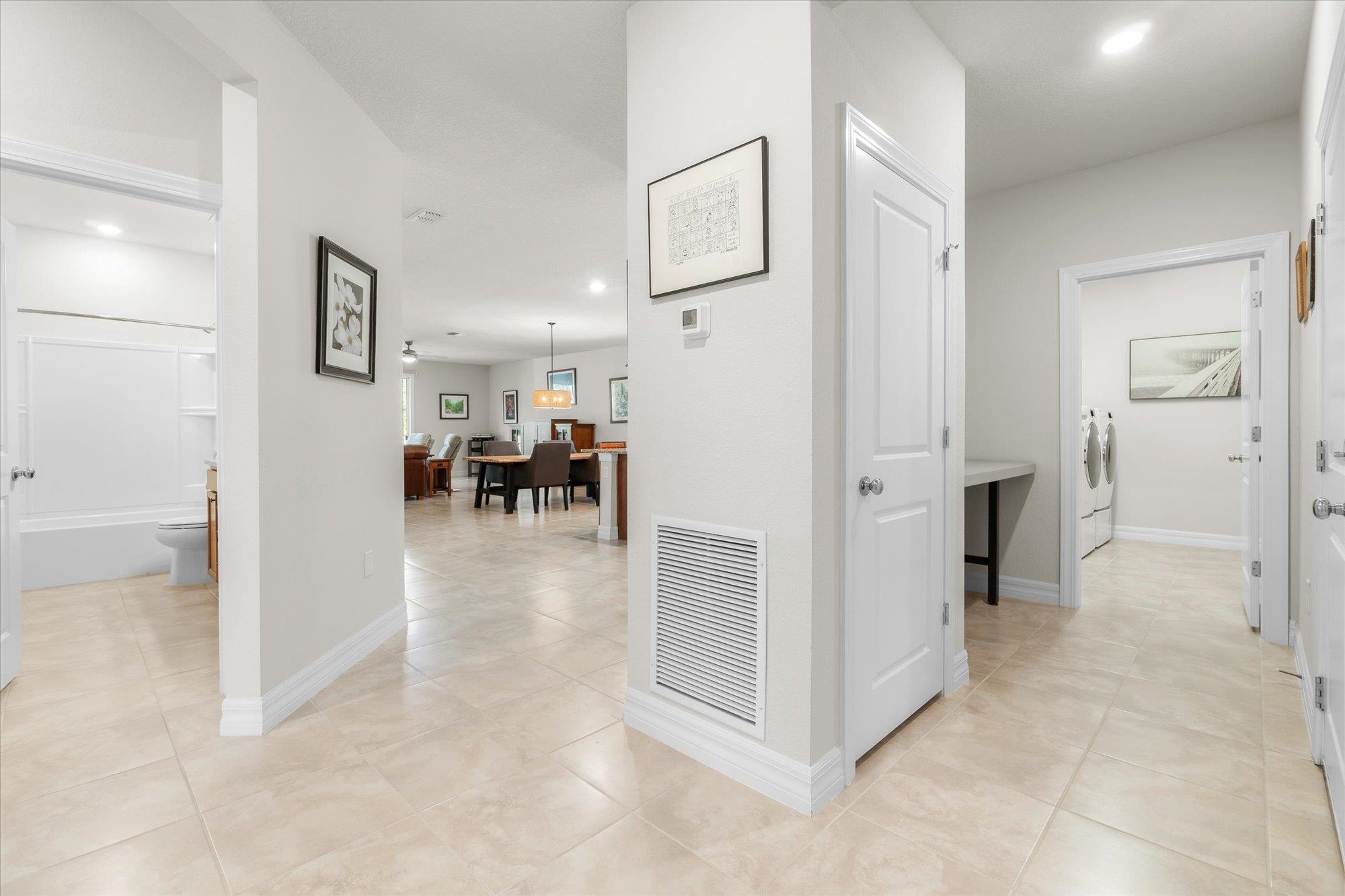 437 La Mancha Dr