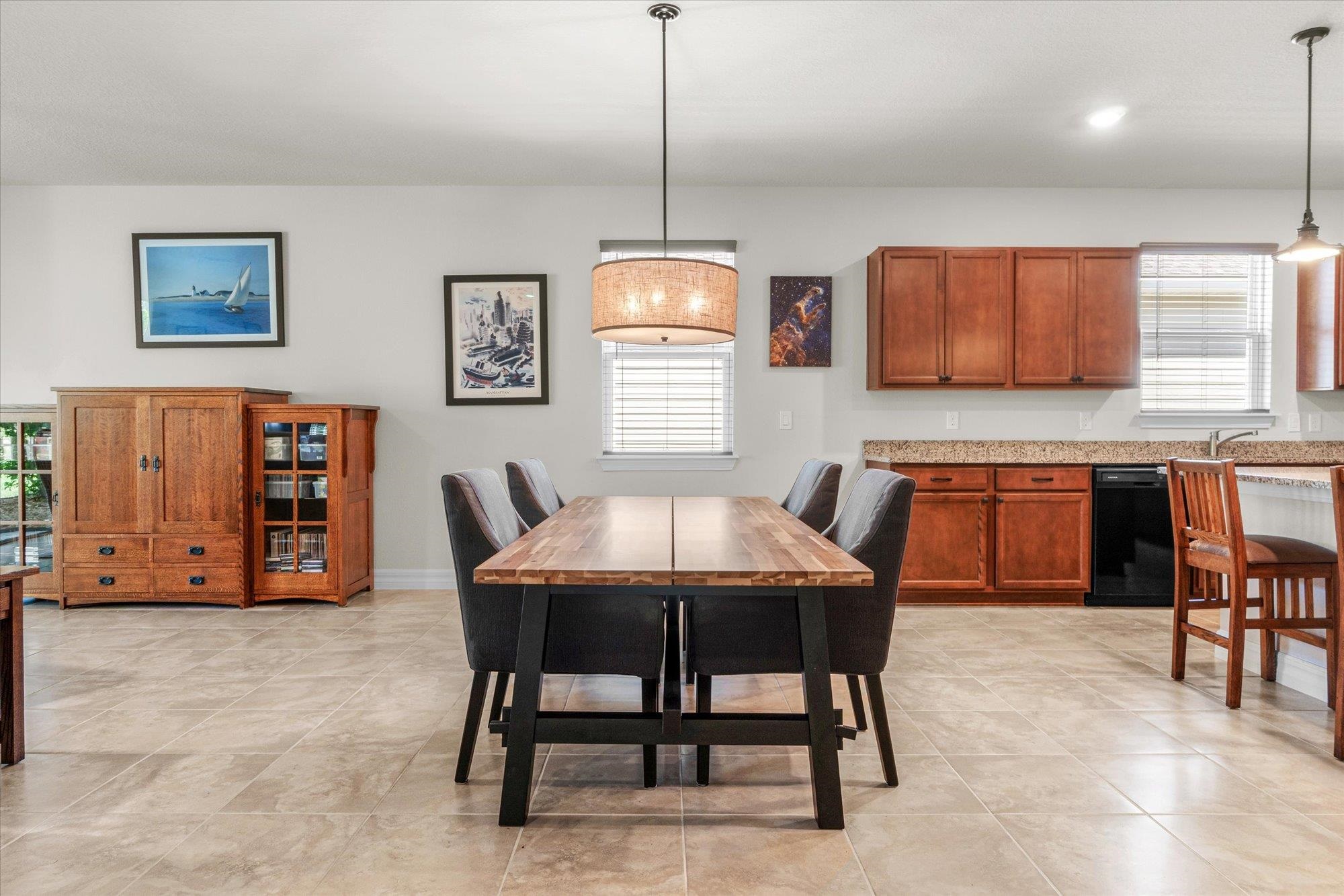 437 La Mancha Dr