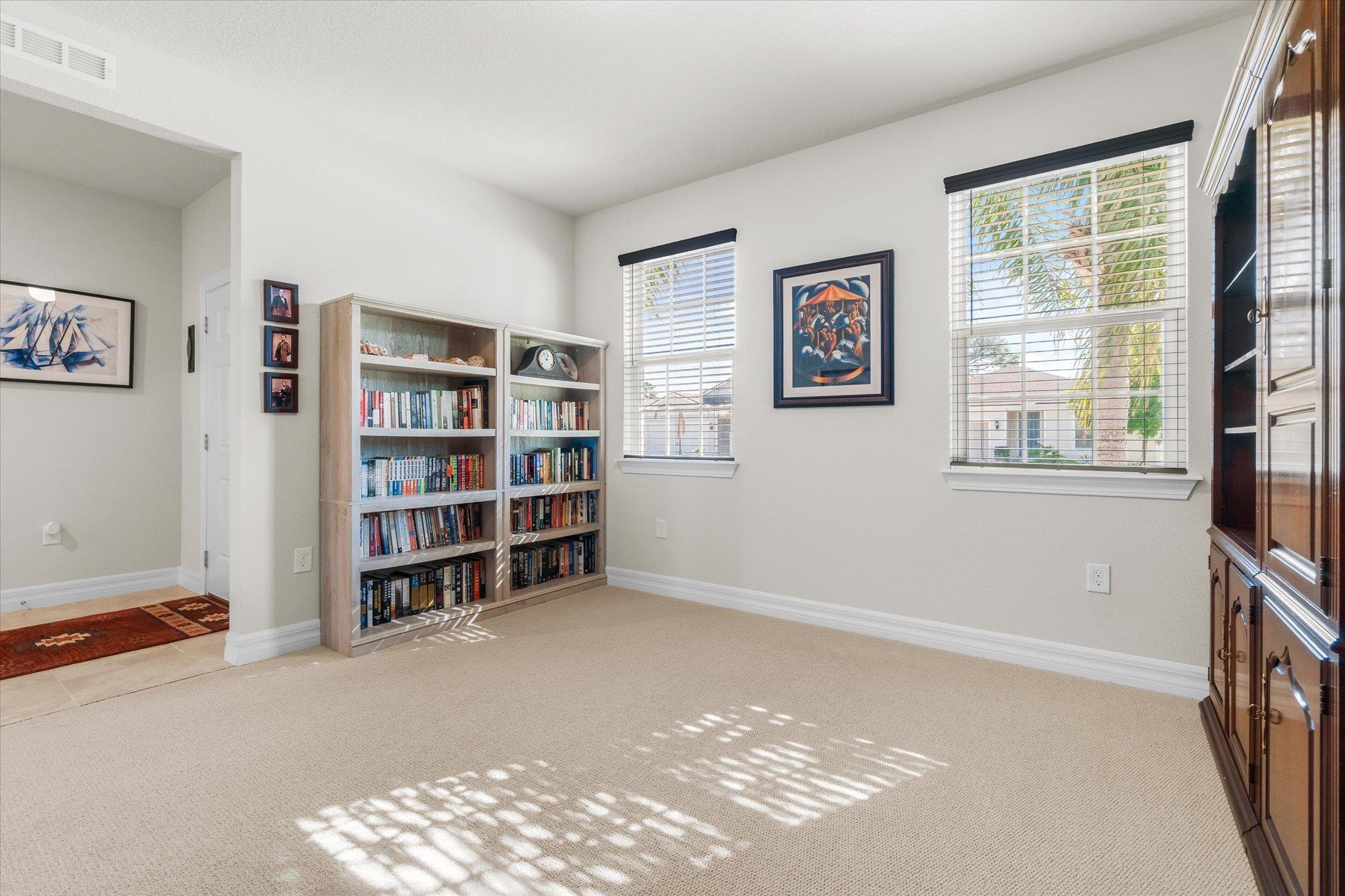 437 La Mancha Dr