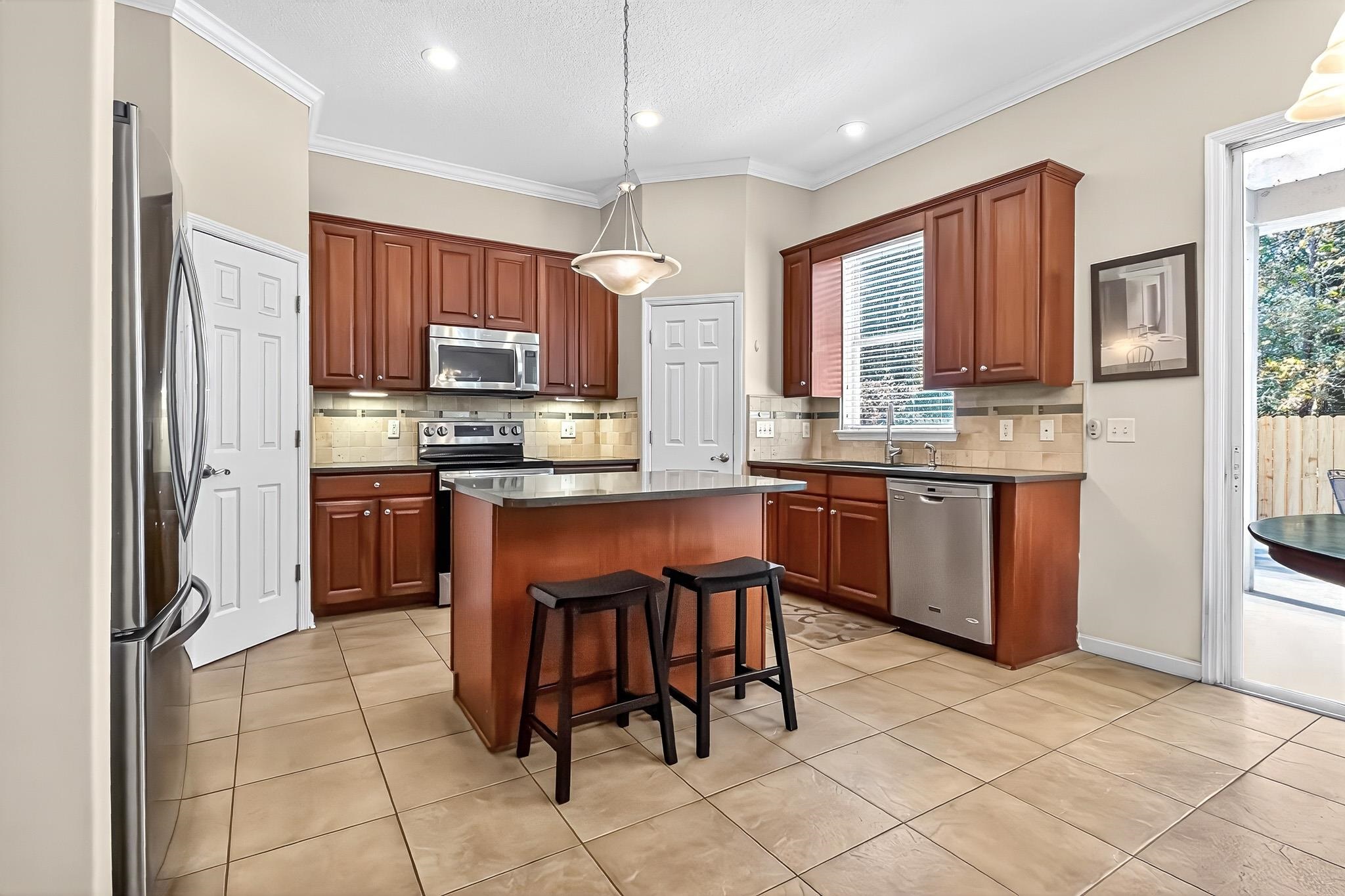 1160 Eddystone Ln