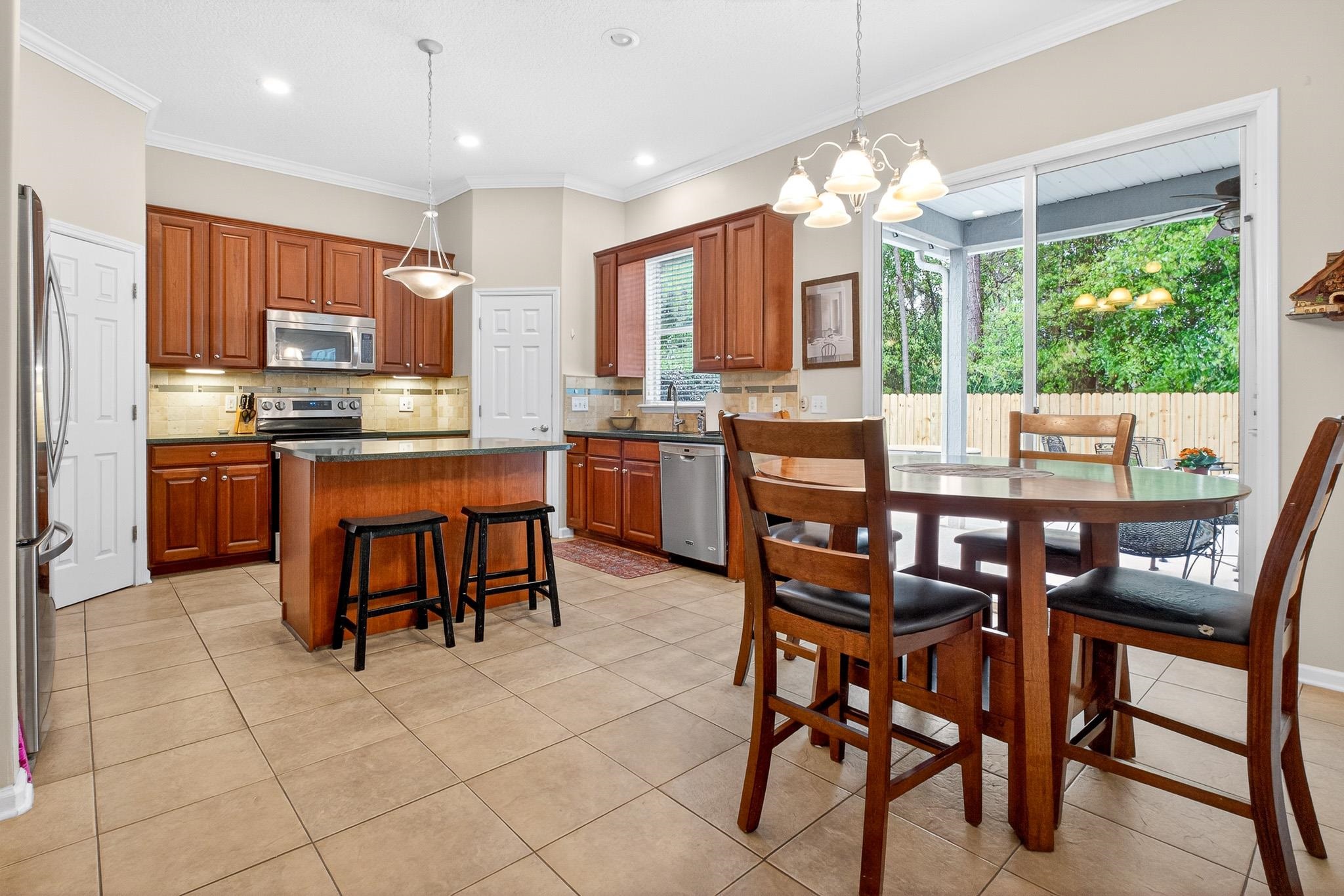 1160 Eddystone Ln