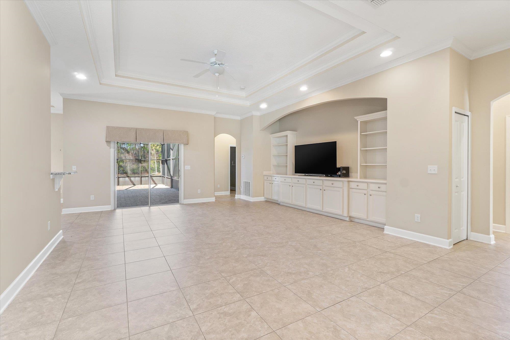 751 Viscaya Blvd