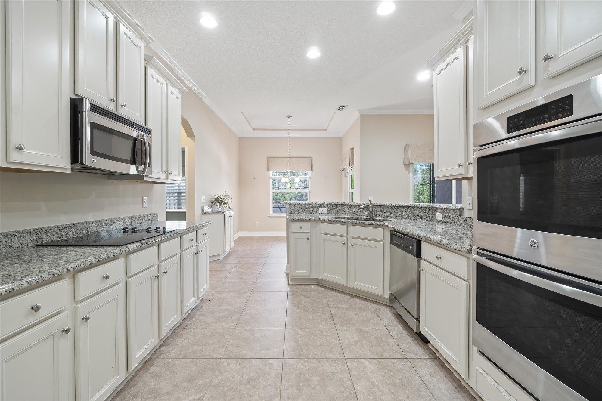 751 Viscaya Blvd