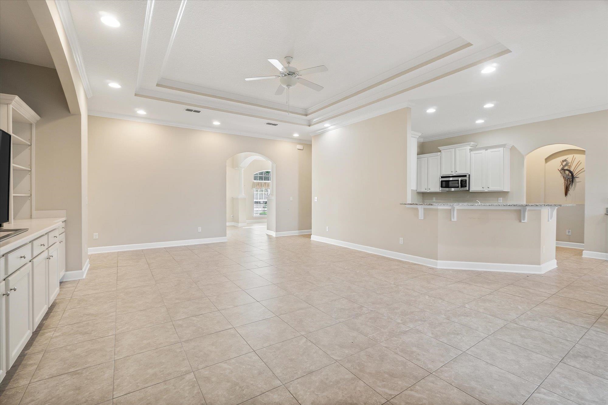 751 Viscaya Blvd