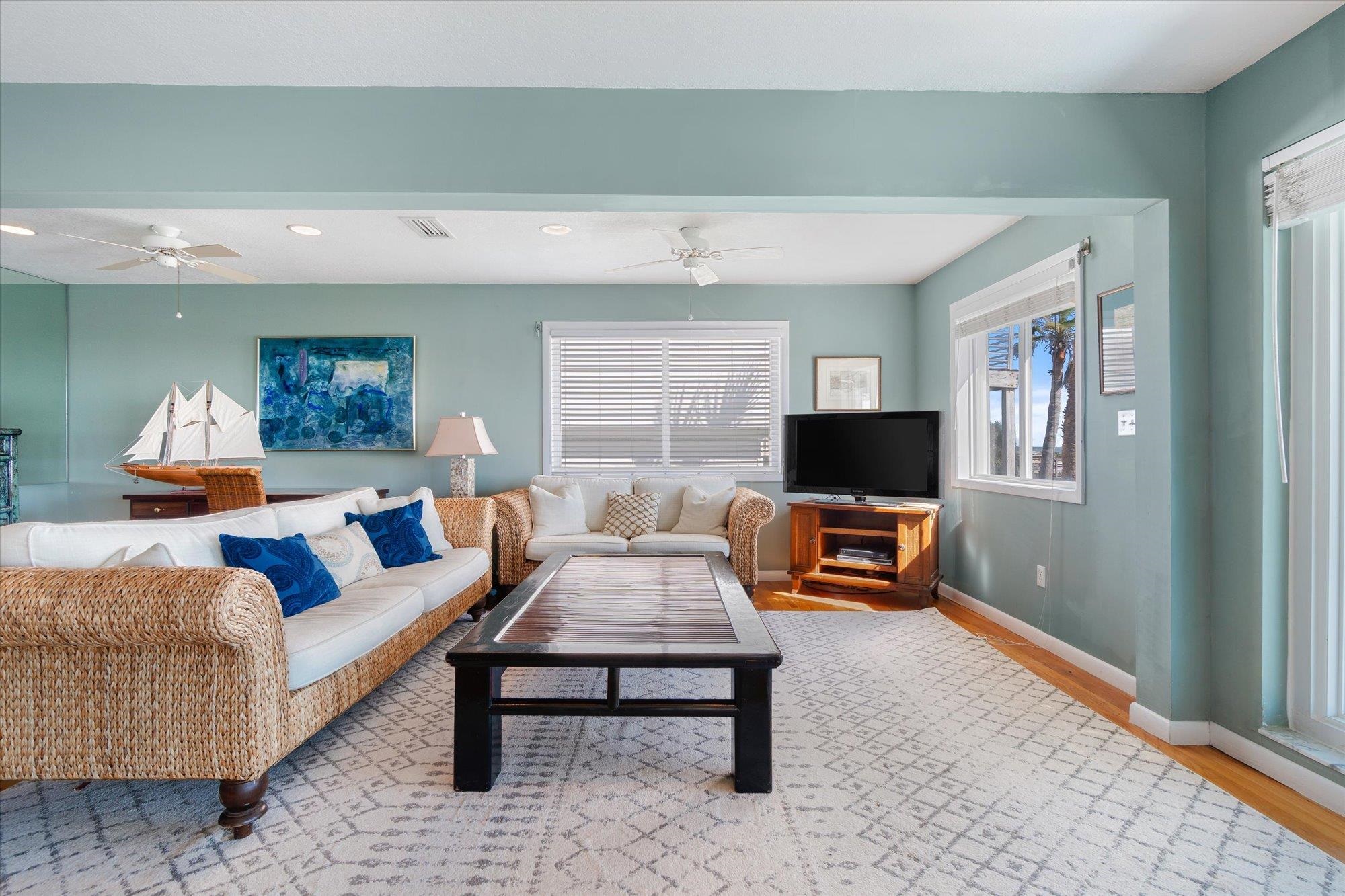 5512 Atlantic View