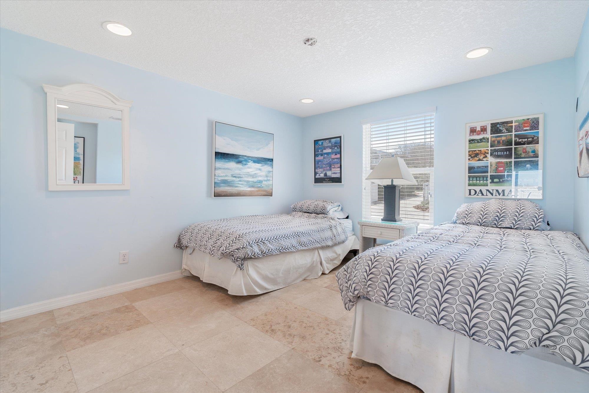 5512 Atlantic View
