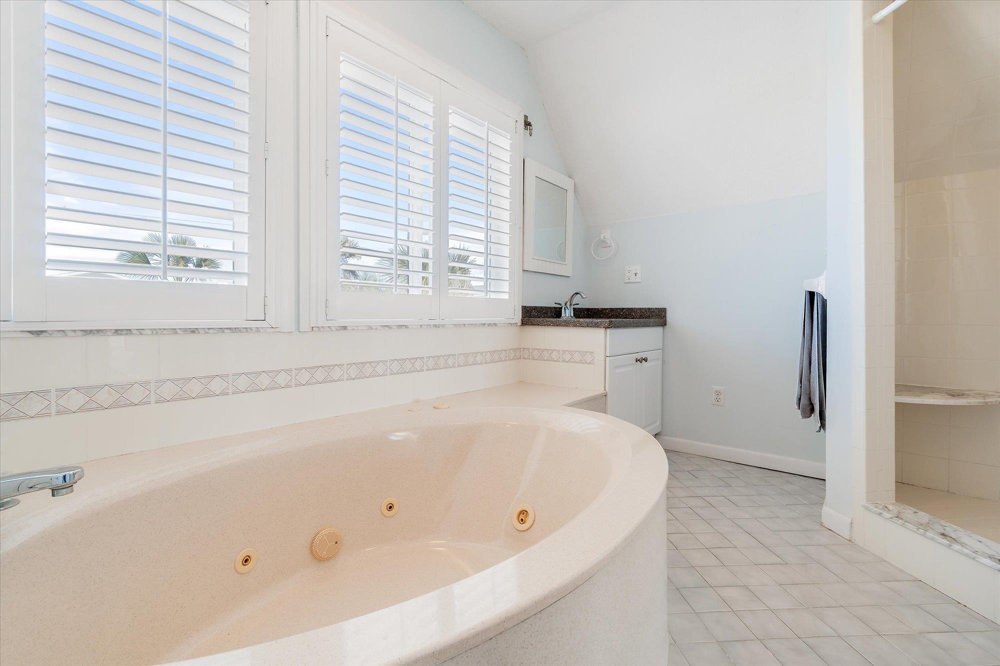 5512 Atlantic View