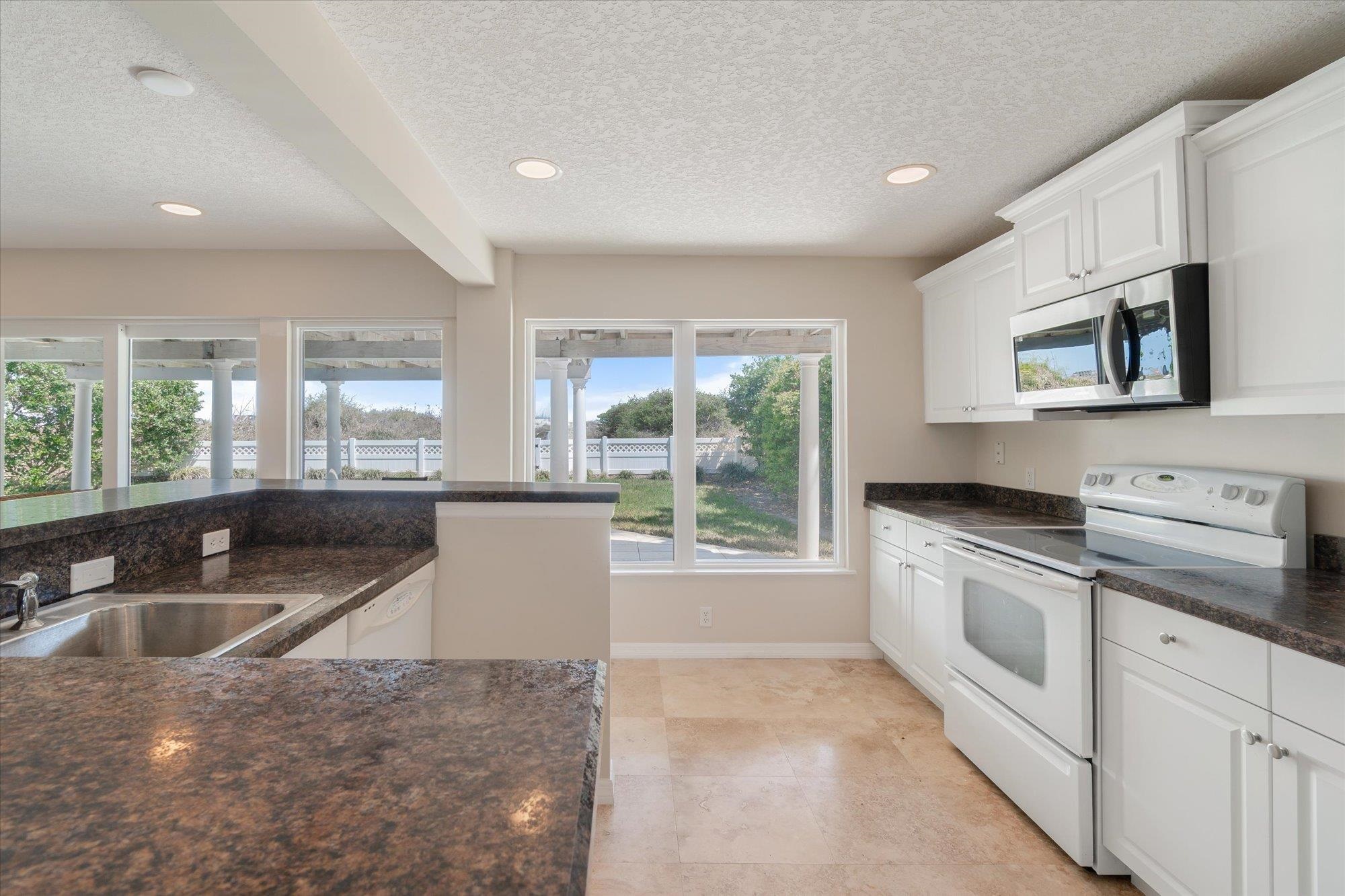 5512 Atlantic View