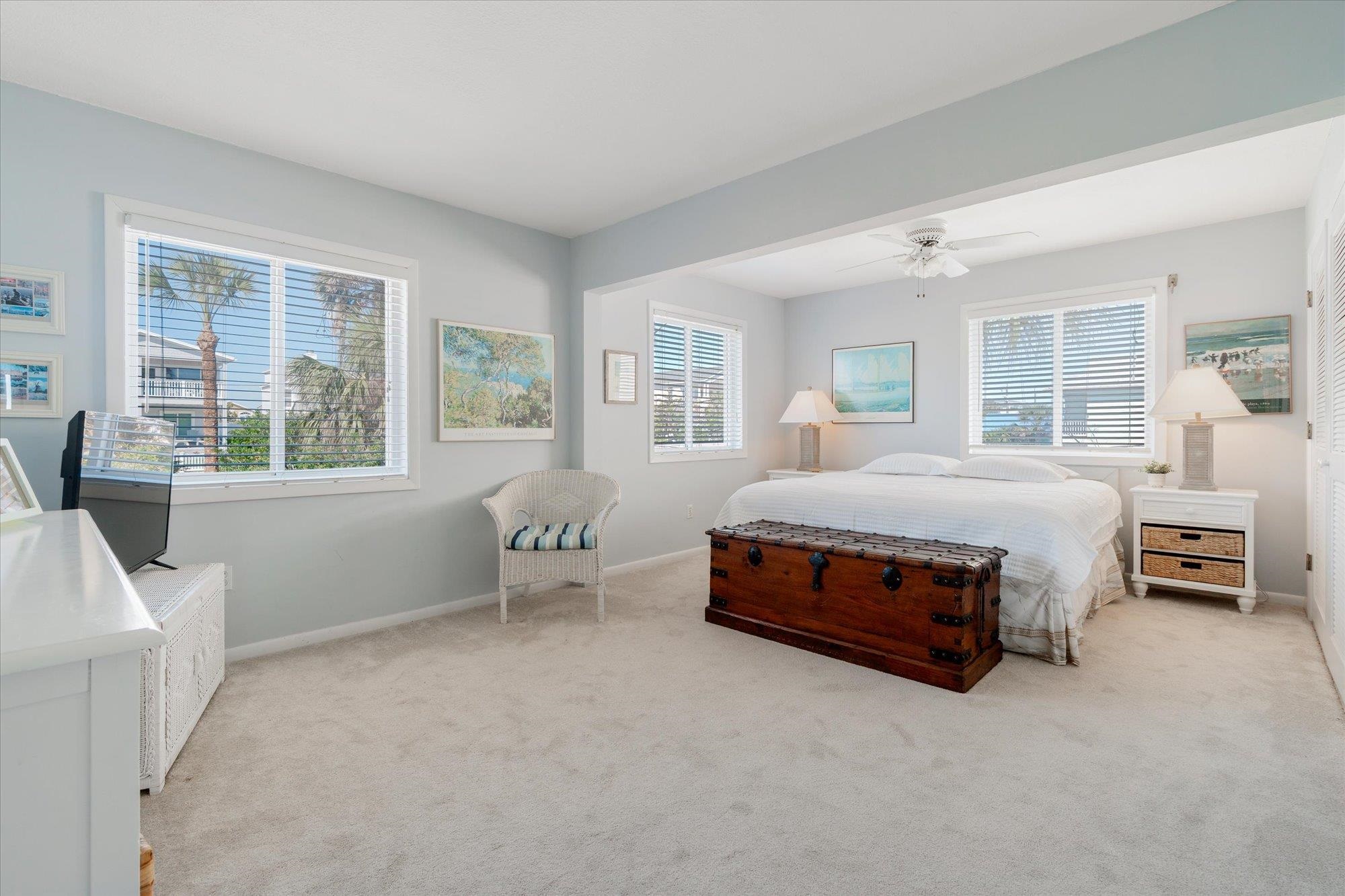 5512 Atlantic View