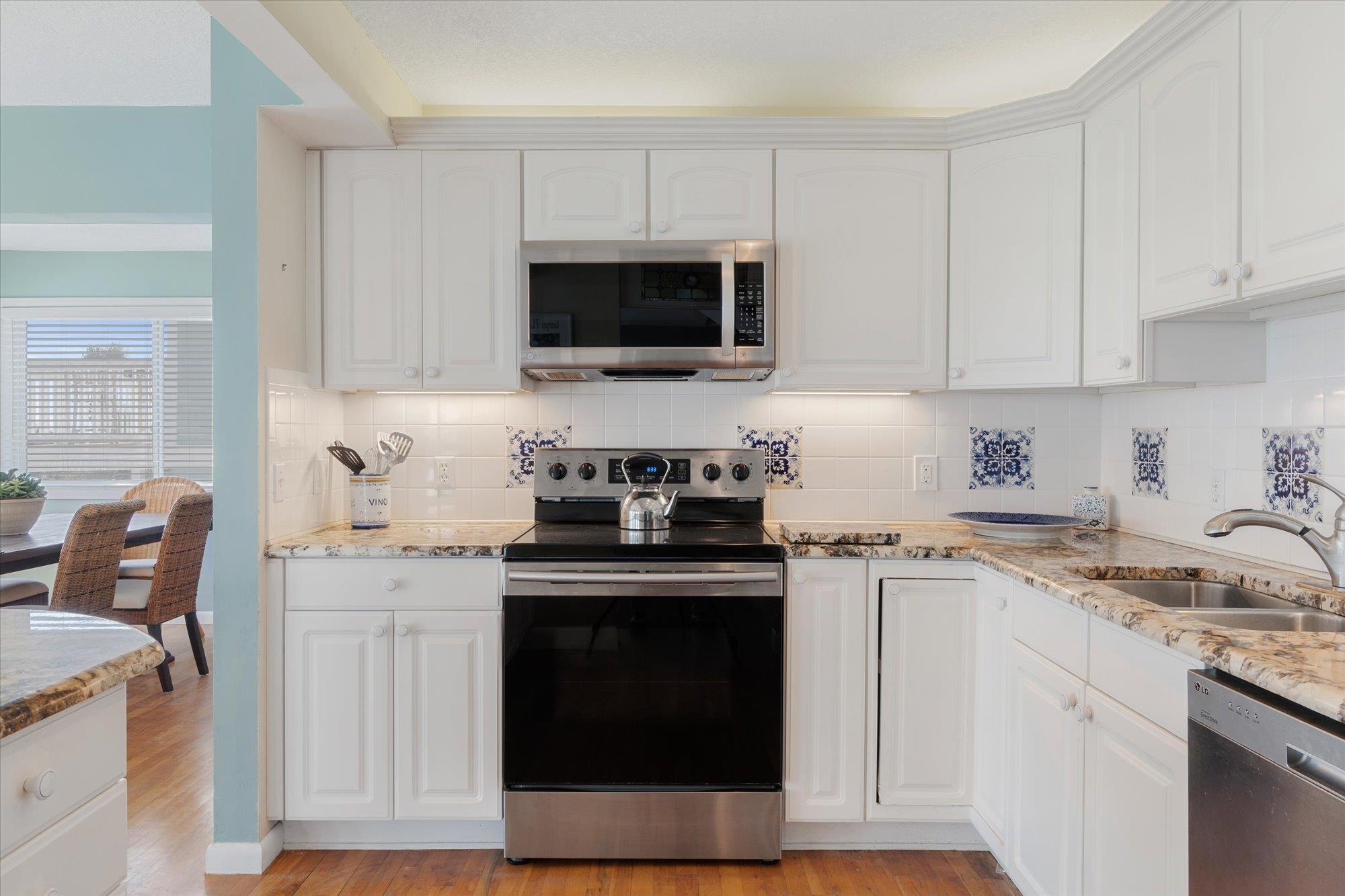 5512 Atlantic View