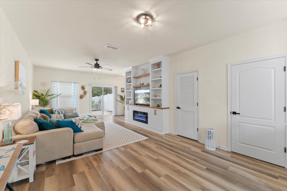 249 Whitland Way