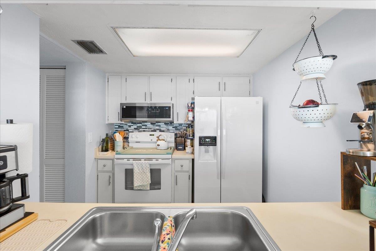 3600 S Ocean Shore Blvd Unit: 712