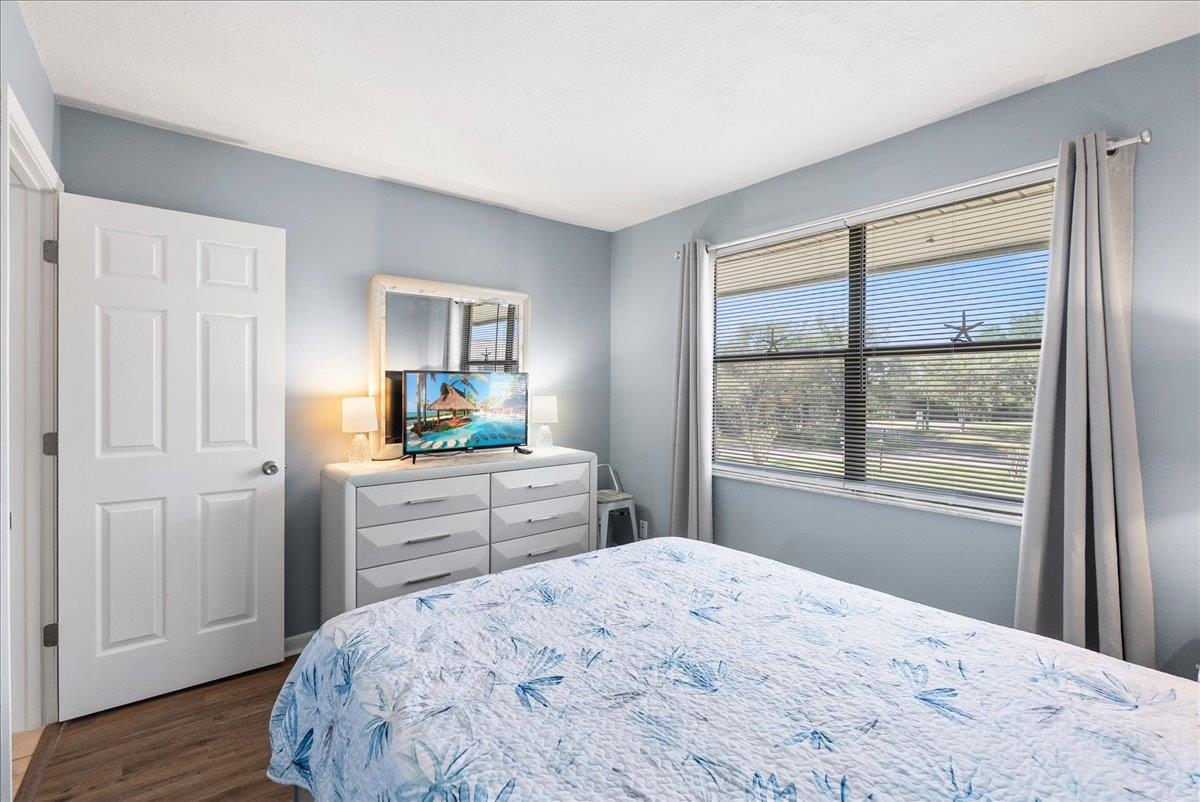 650 W Pope Rd Unit: 205