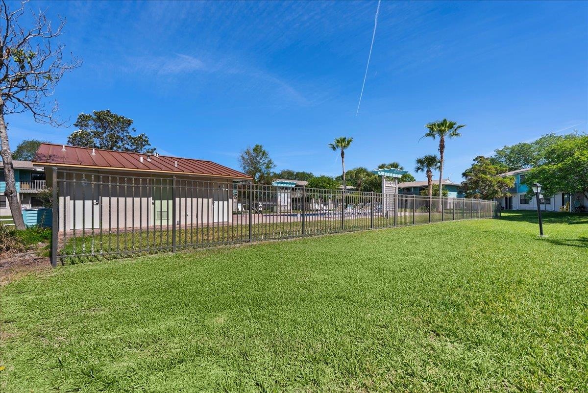 650 W Pope Rd Unit: 205