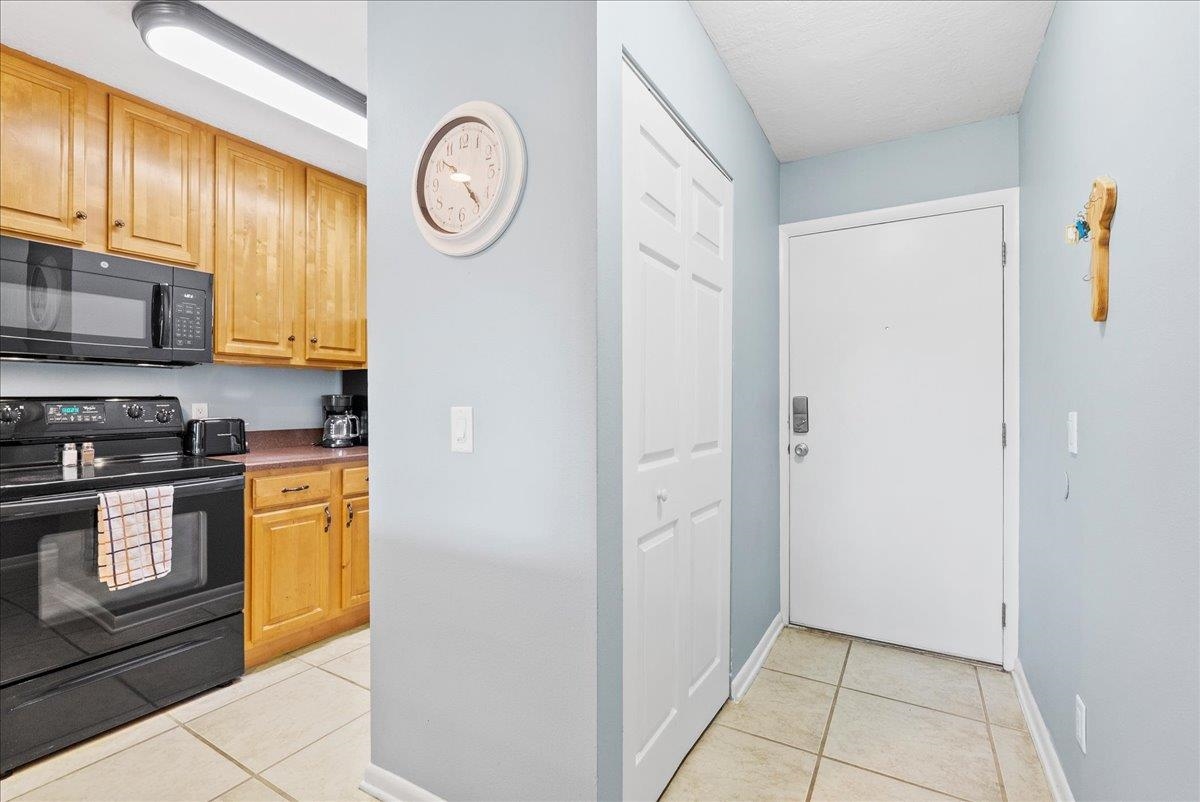 650 W Pope Rd Unit: 205