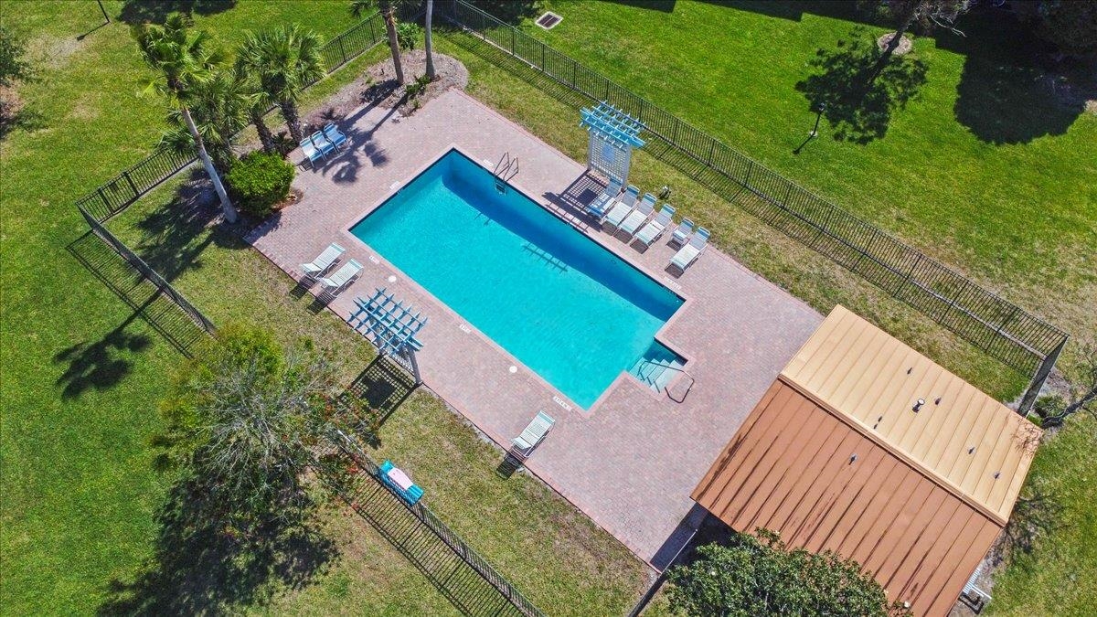 650 W Pope Rd Unit: 205