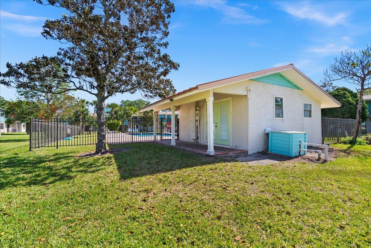 650 W Pope Rd Unit: 205
