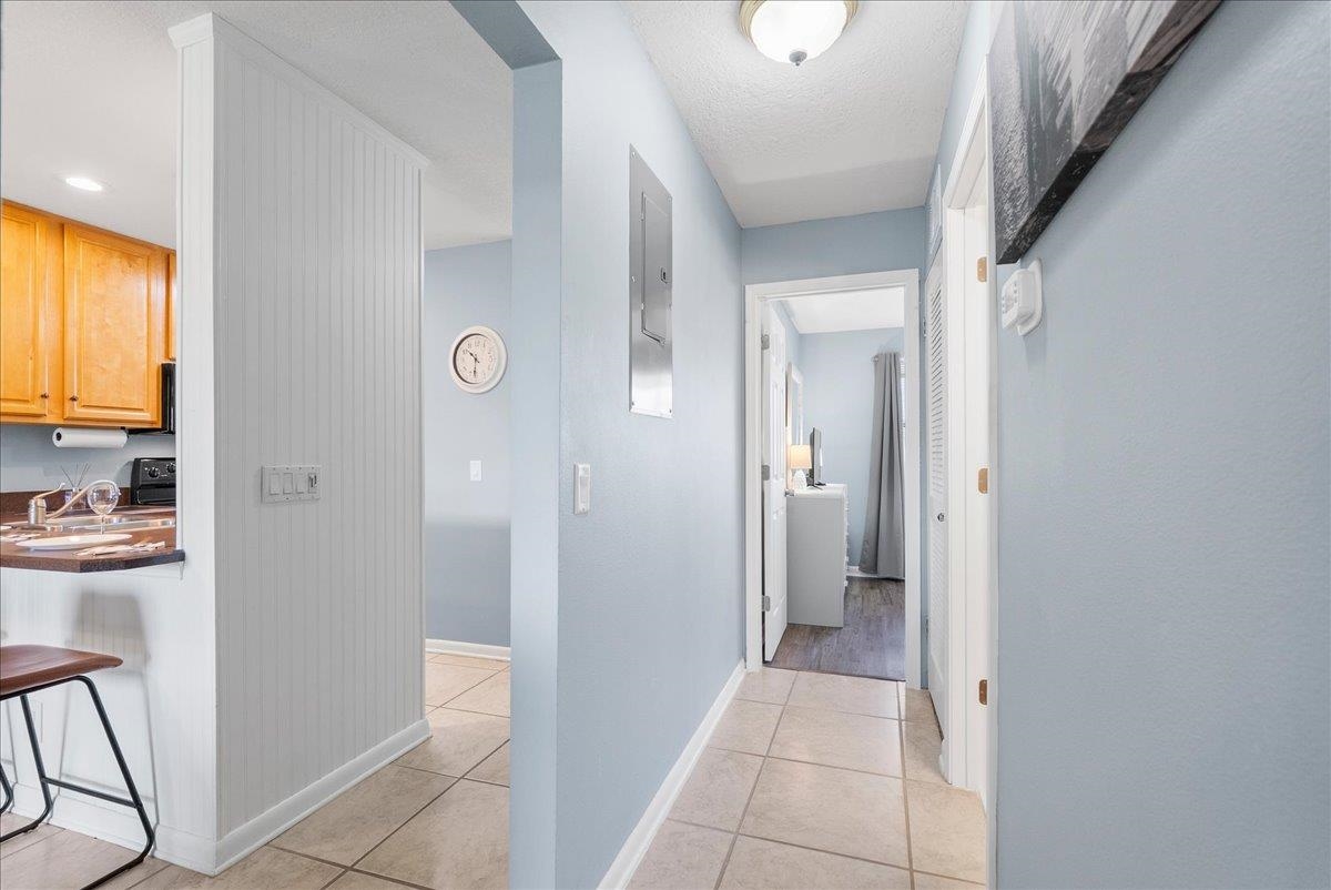 650 W Pope Rd Unit: 205
