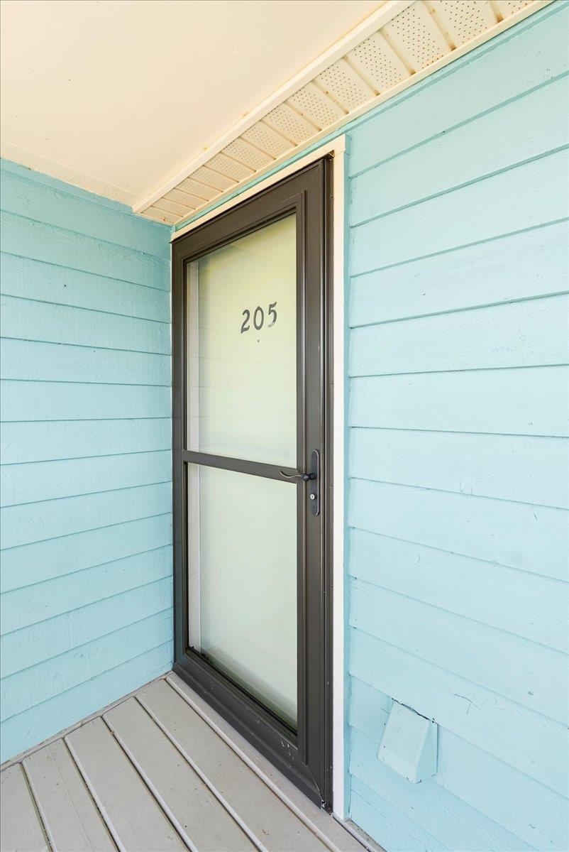 650 W Pope Rd Unit: 205